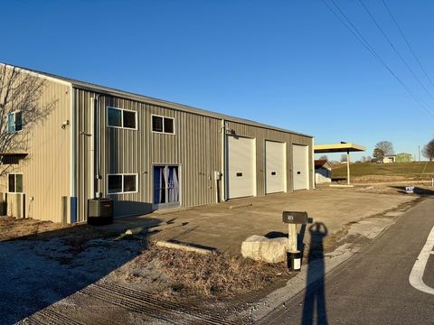 519 Turnpike Rd Lawrenceburg TN 38464