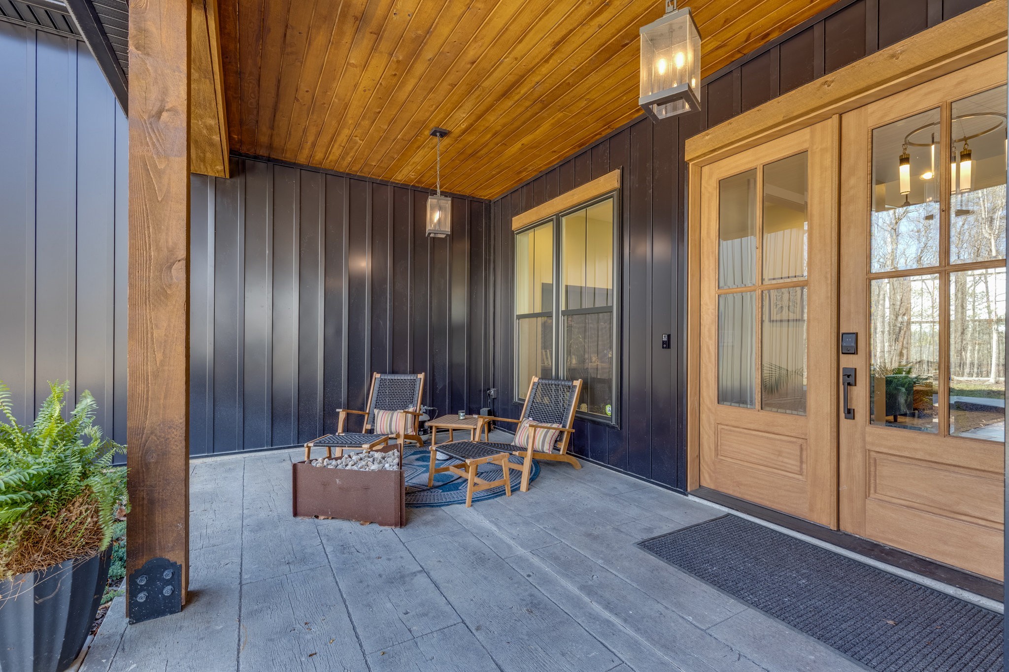 639 Piney Creek Rd