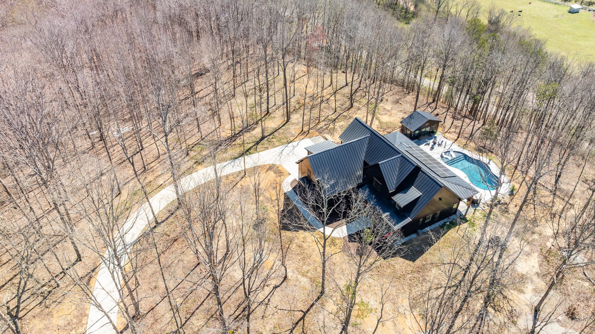 639 Piney Creek Rd