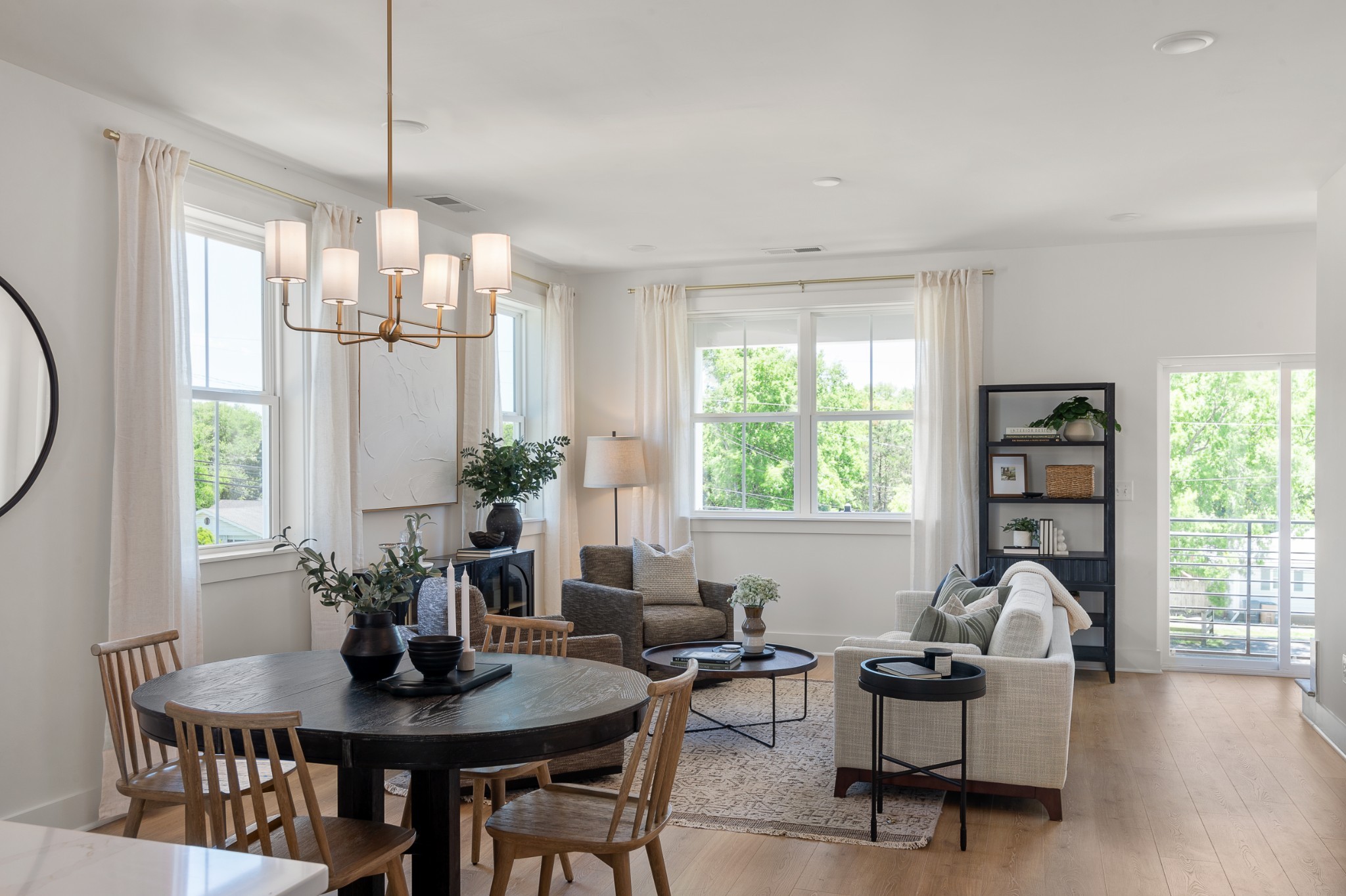 504 Edwin St 25