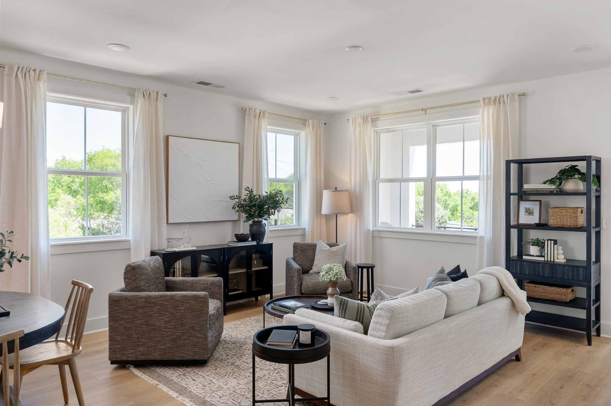 504 Edwin St 25