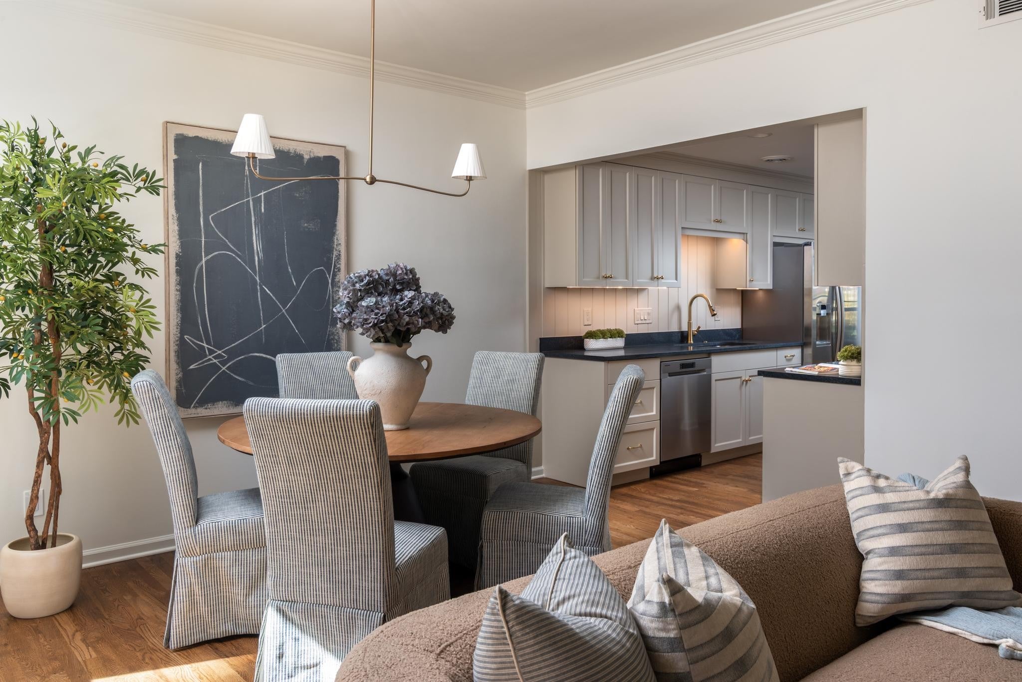3-bed listing at 1133 Clifton Ln, Nashville