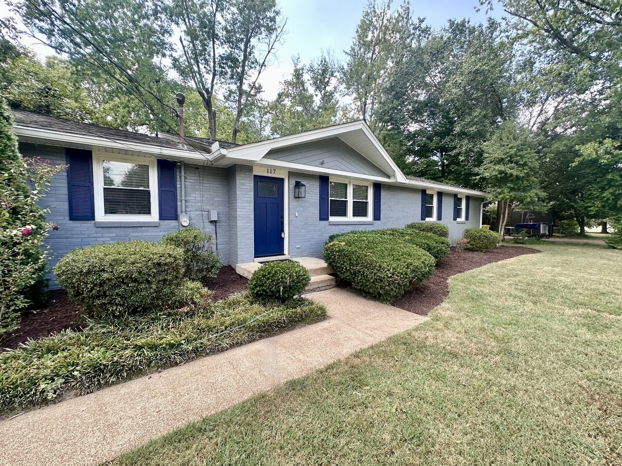 3-bed home for sale in Franklin, TN 37069, 117 Stable Rd 117 Stable Rd, Franklin TN 37069 3-bed home, photo 2 of 51