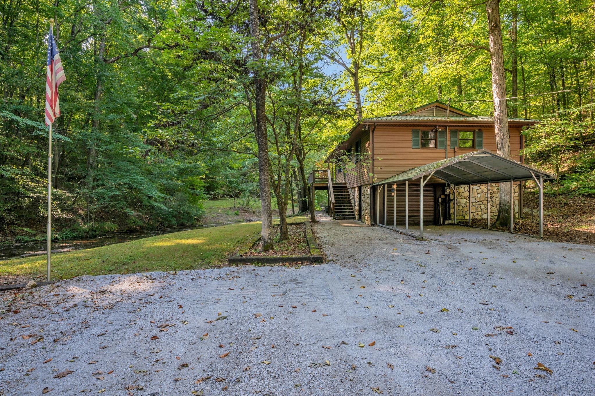 1255 Deerfoot Drive