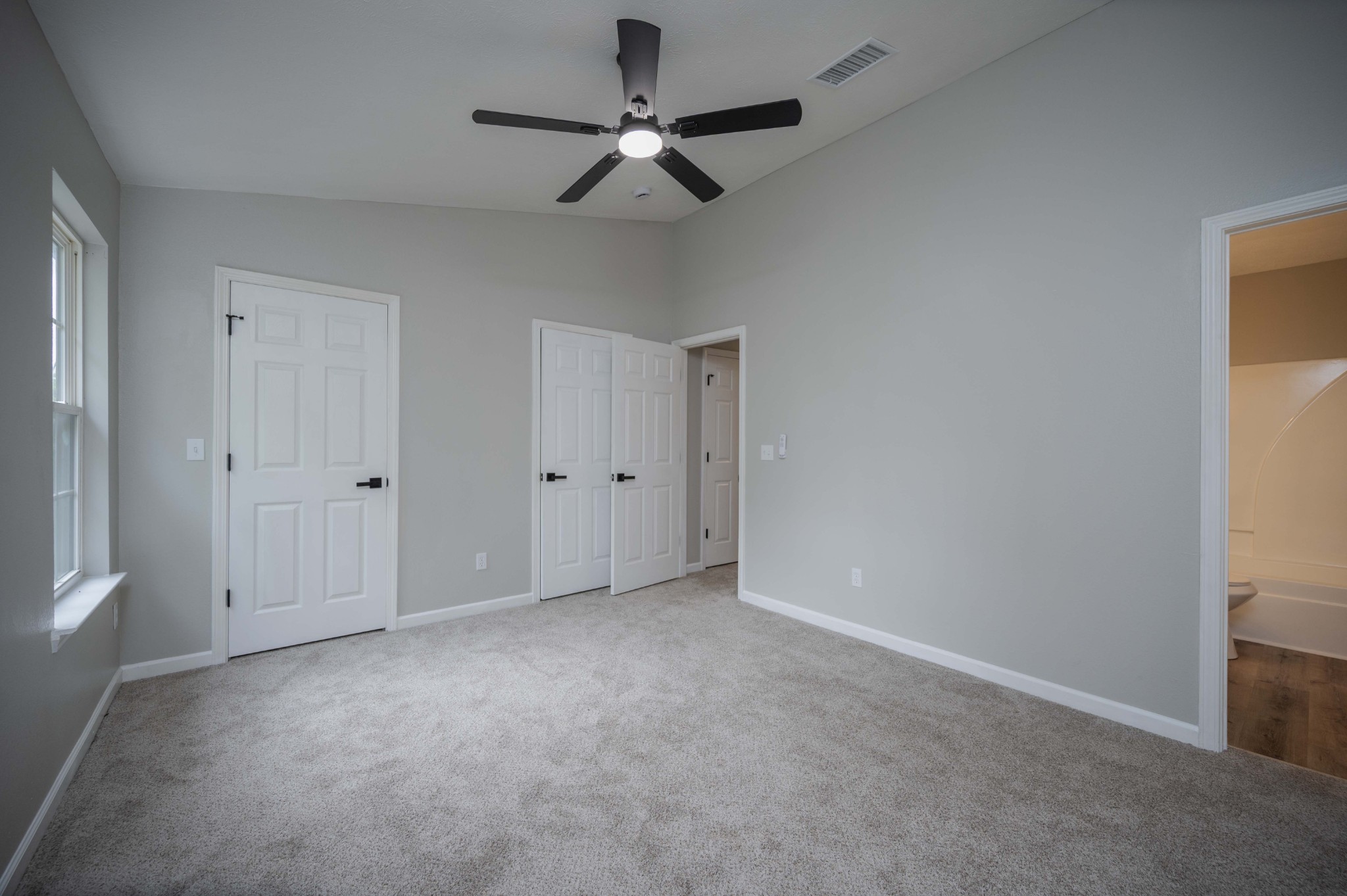 4004 George Buchanan Dr
