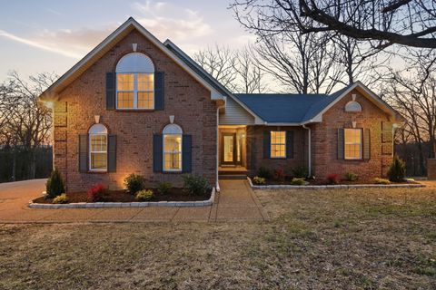 828 W Nocturne Dr Nashville TN 37207