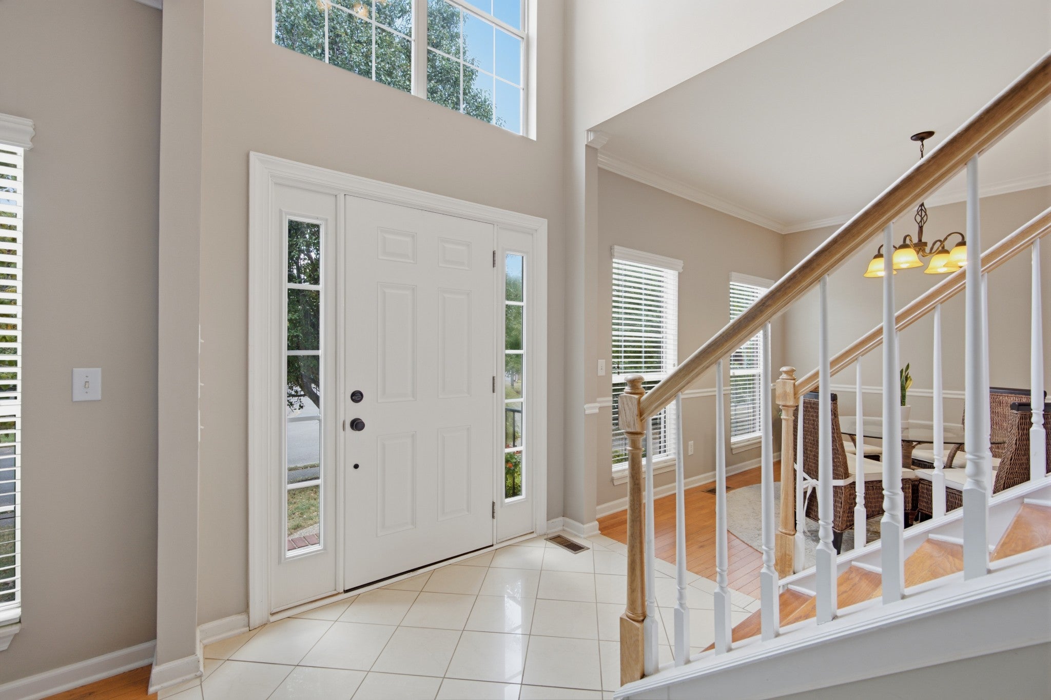 7020 Meadow Ridge Cir