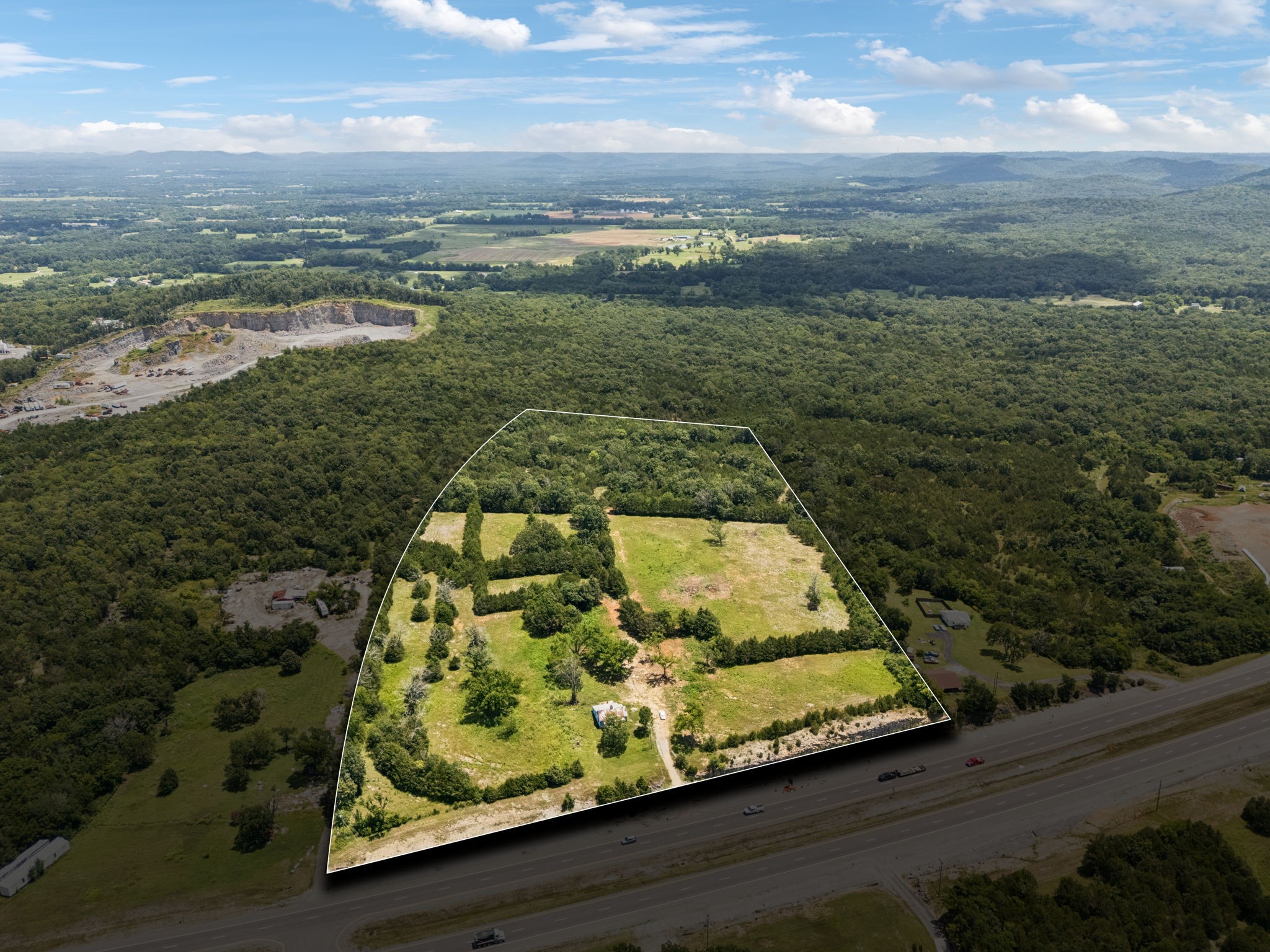 7665 Shelbyville Pike