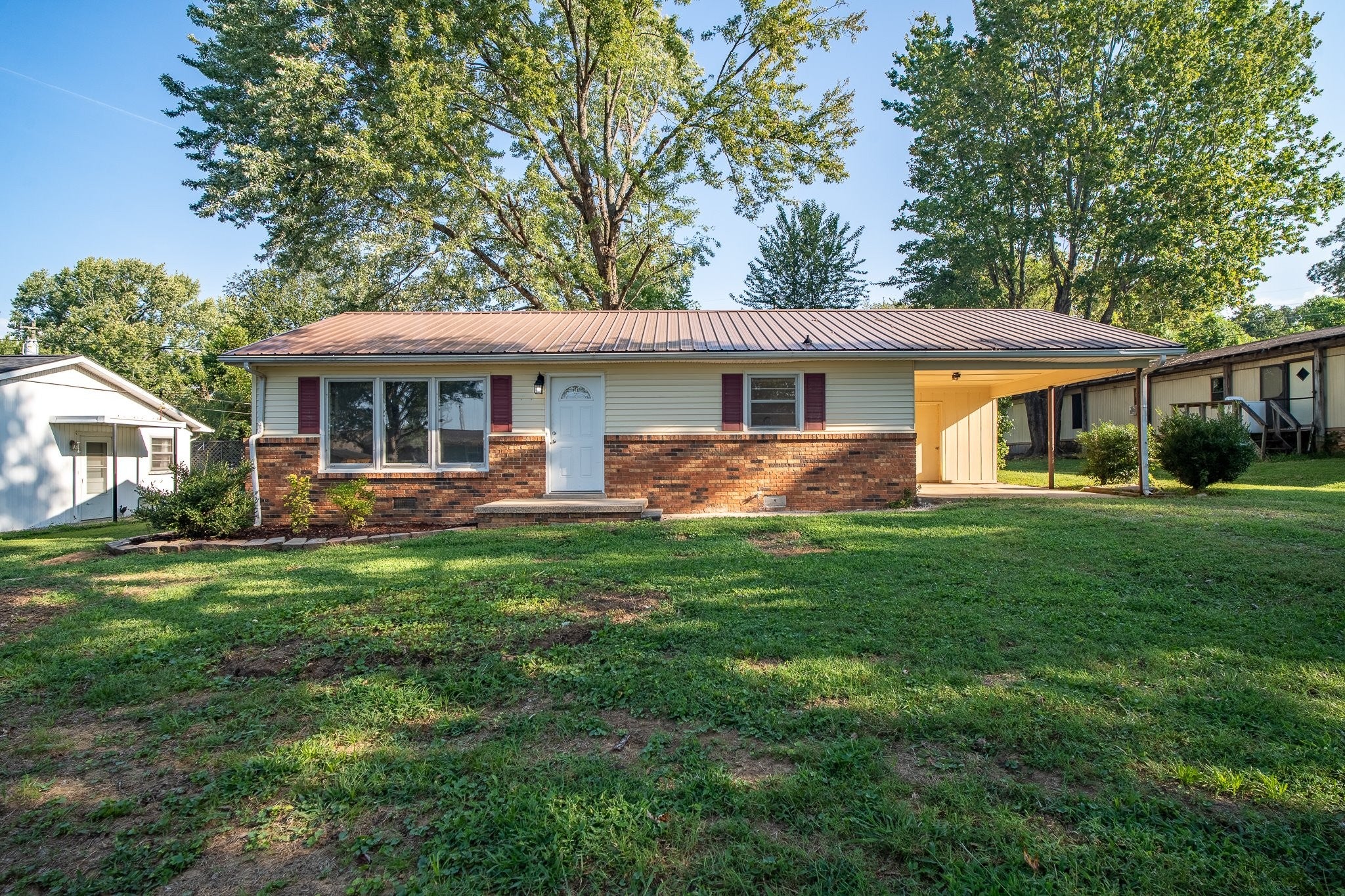 318 Tipton St