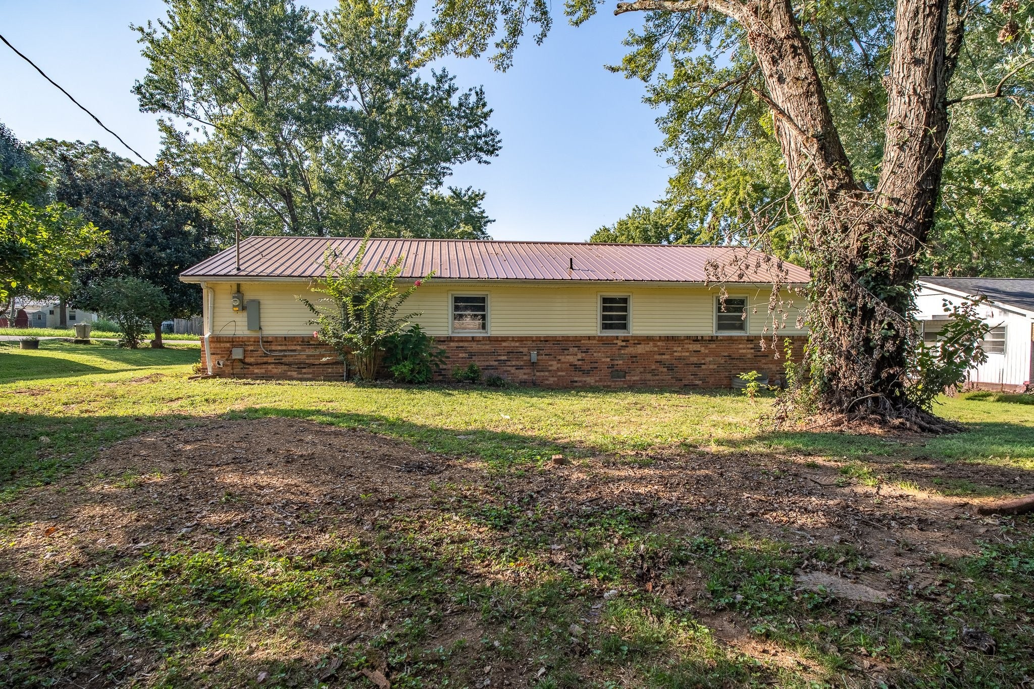 318 Tipton St