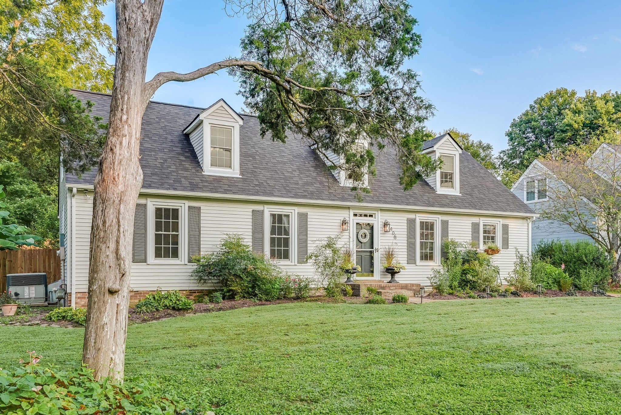 408 Cotton Ln