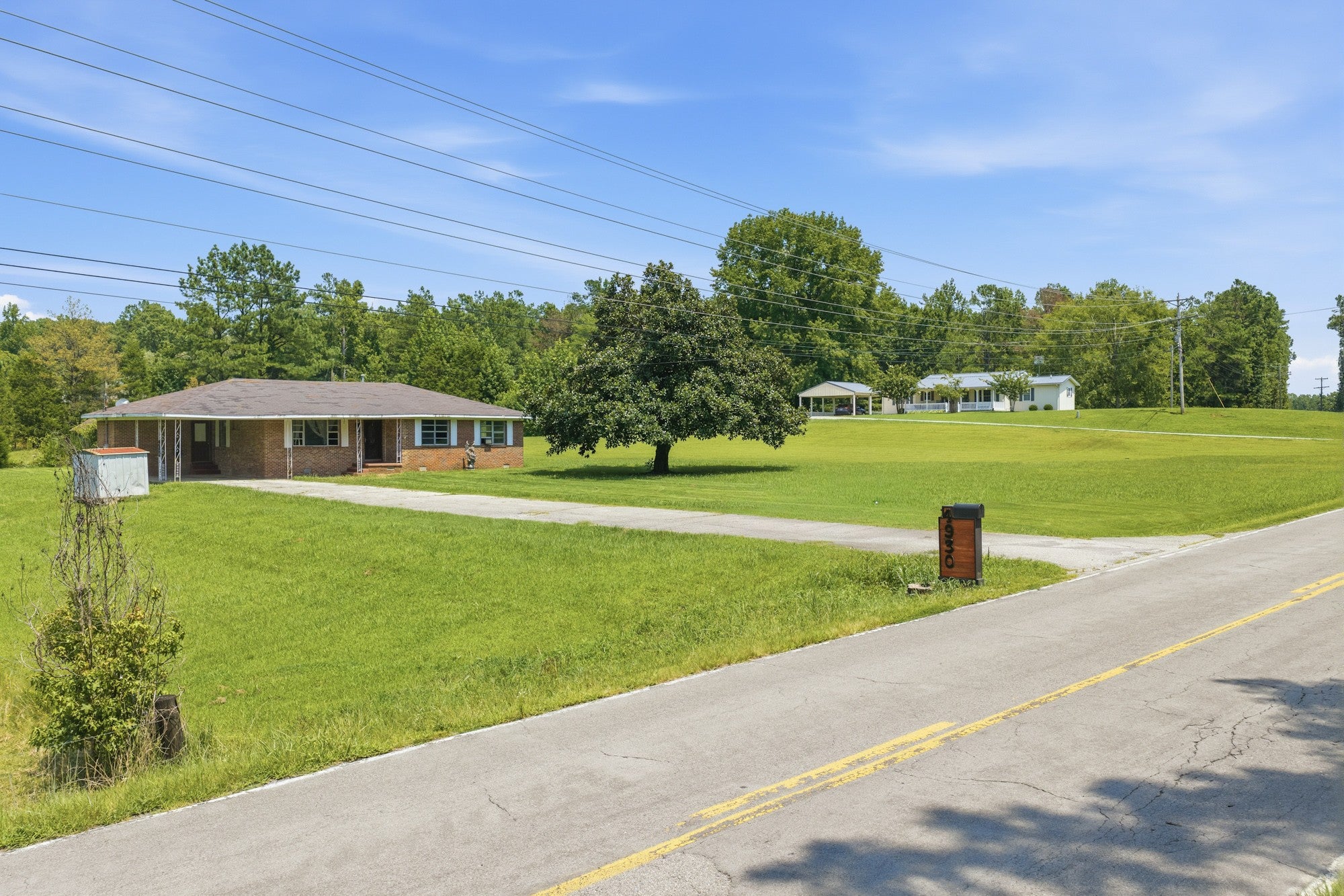 4930 Hwy 114 W