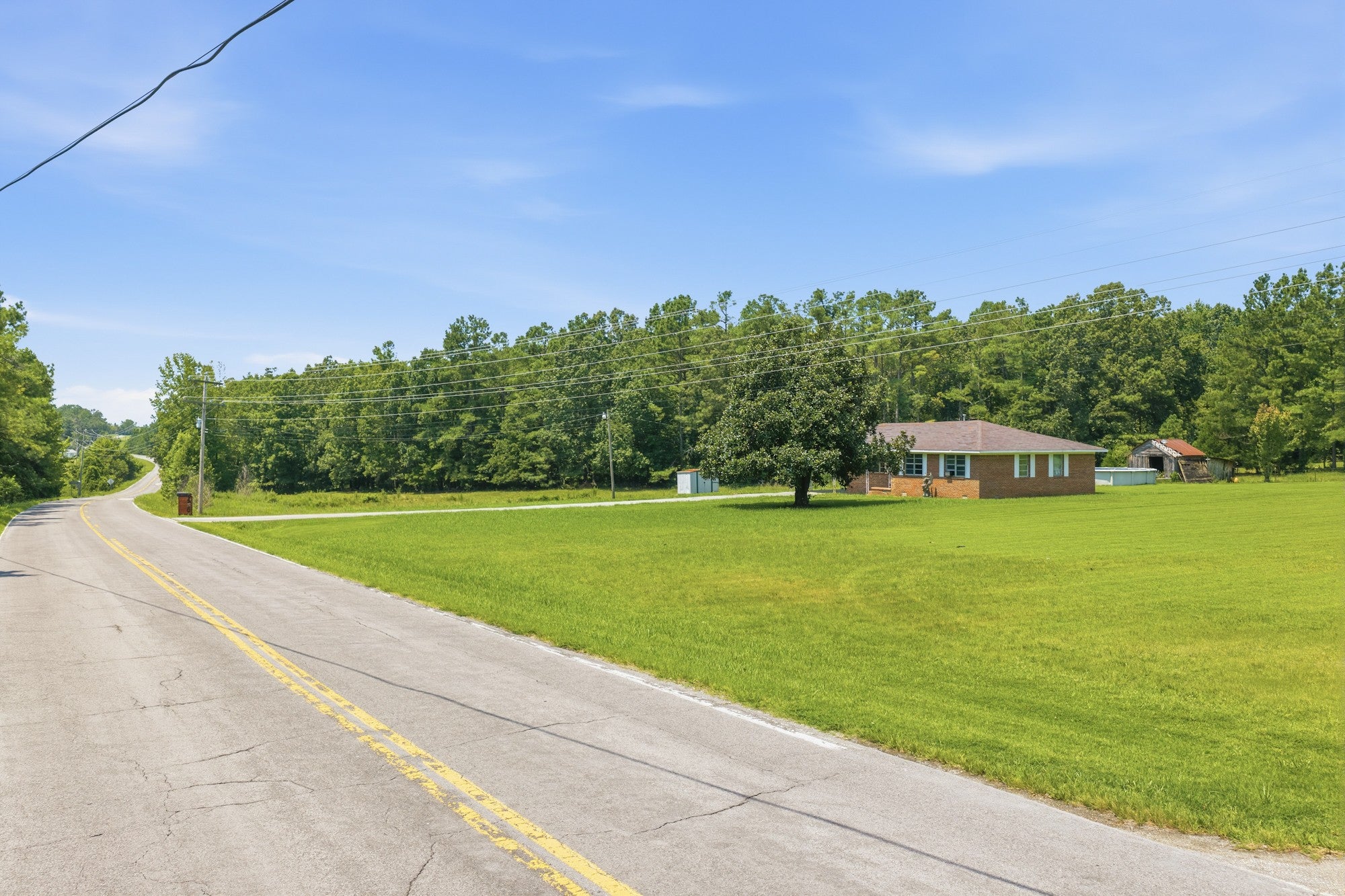 4930 Hwy 114 W
