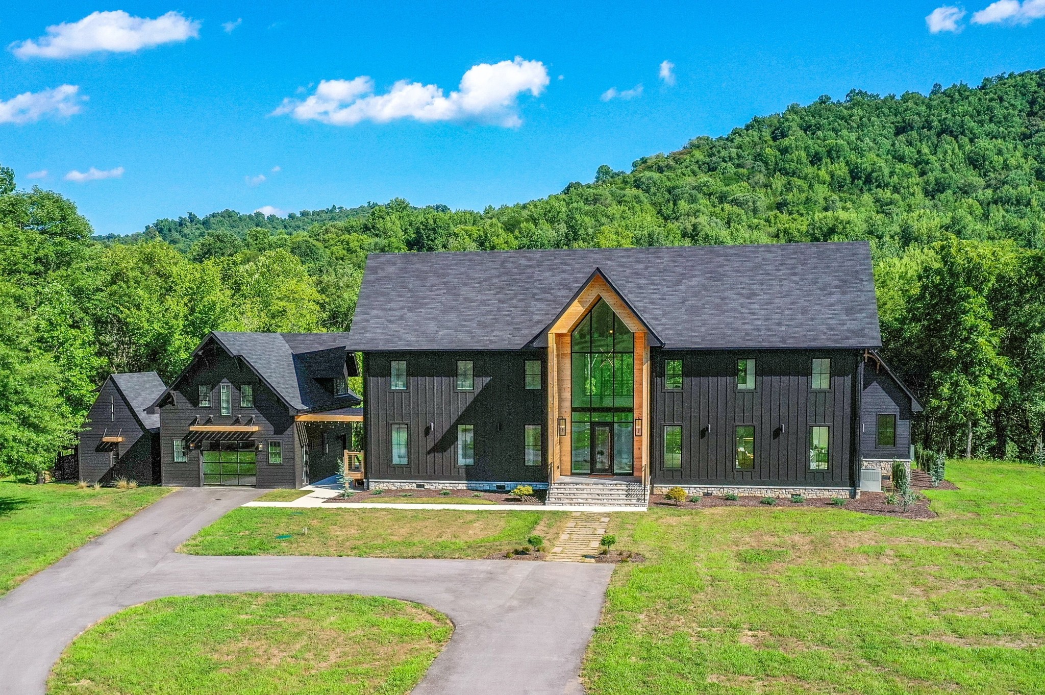 84 Judd Ln