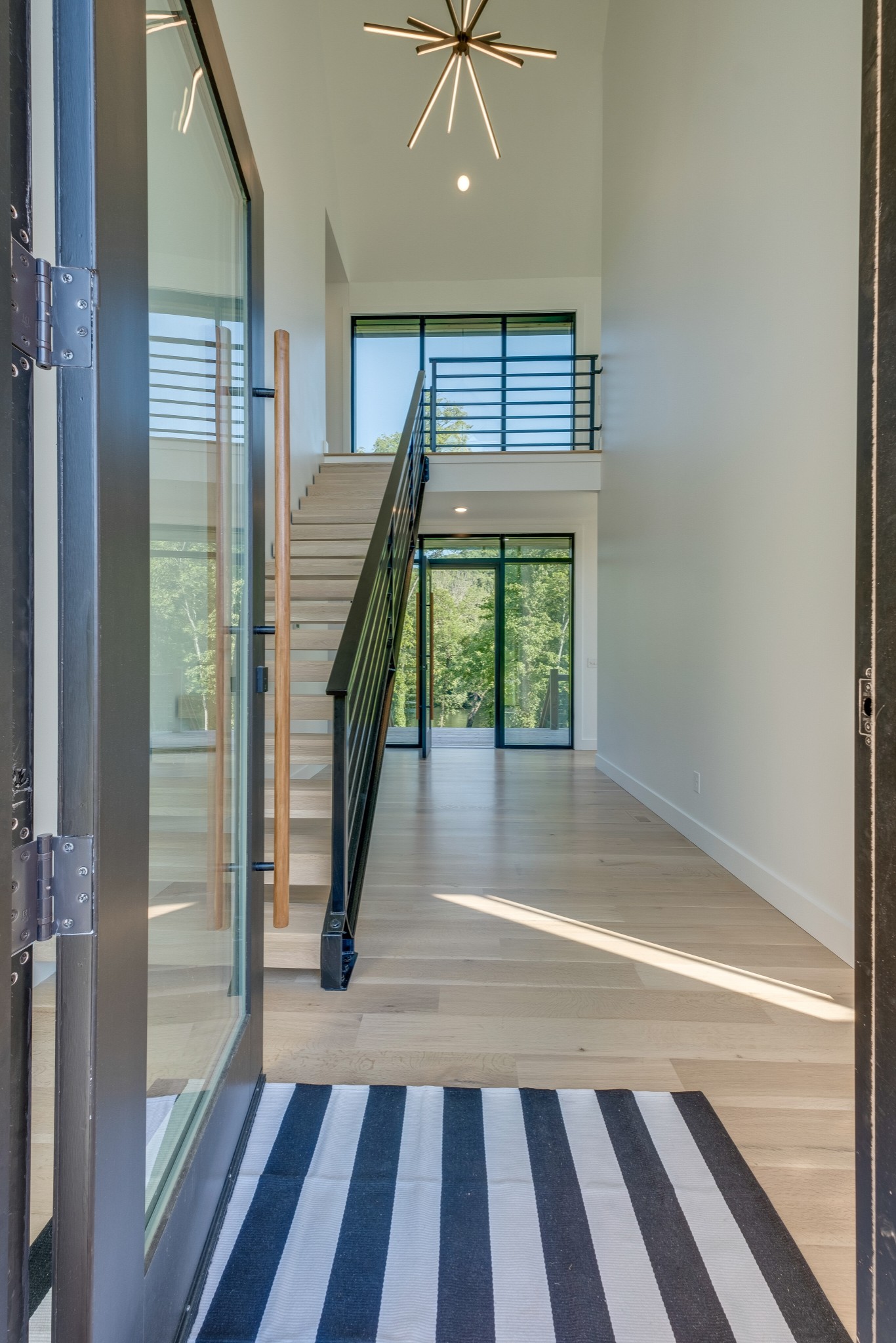 84 Judd Ln