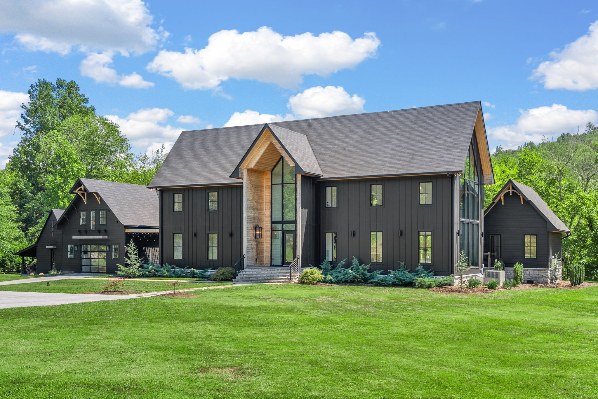 84 Judd Ln