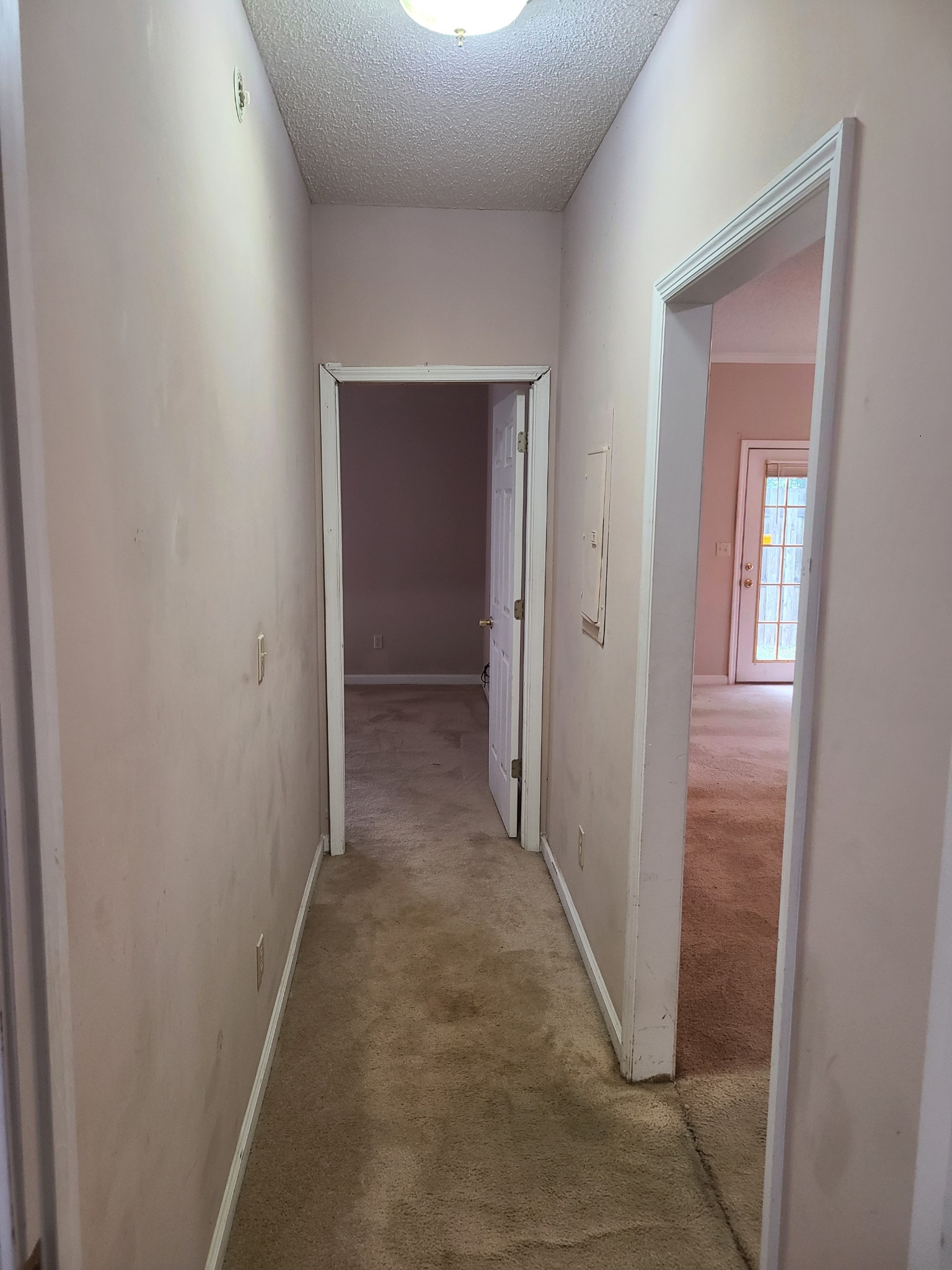 Photo 13 of 19 of 624 Whitthorne St condo