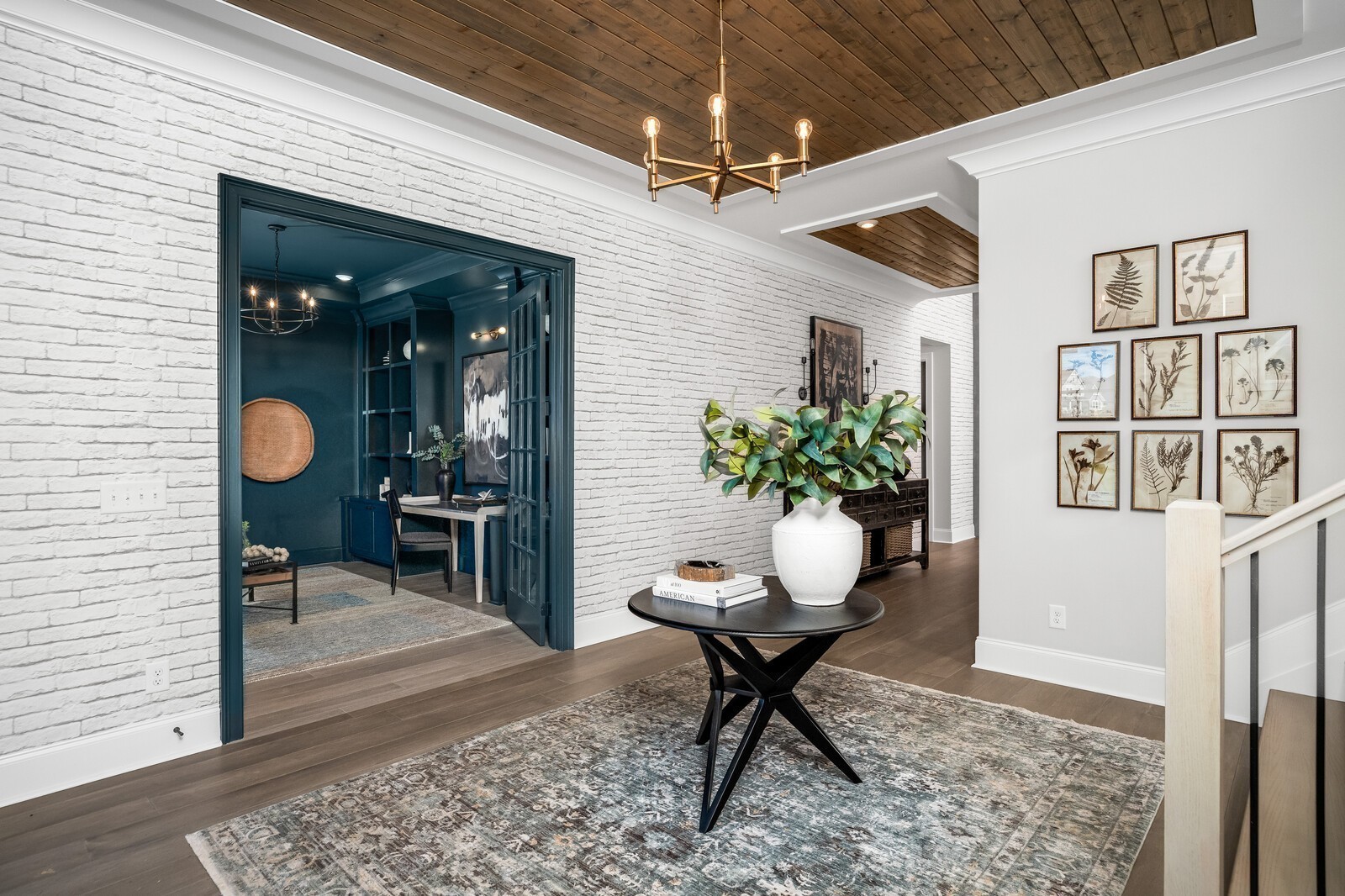 533 Divine Ct