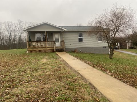 575 Simmons Cemetery Rd Quebeck TN 38579