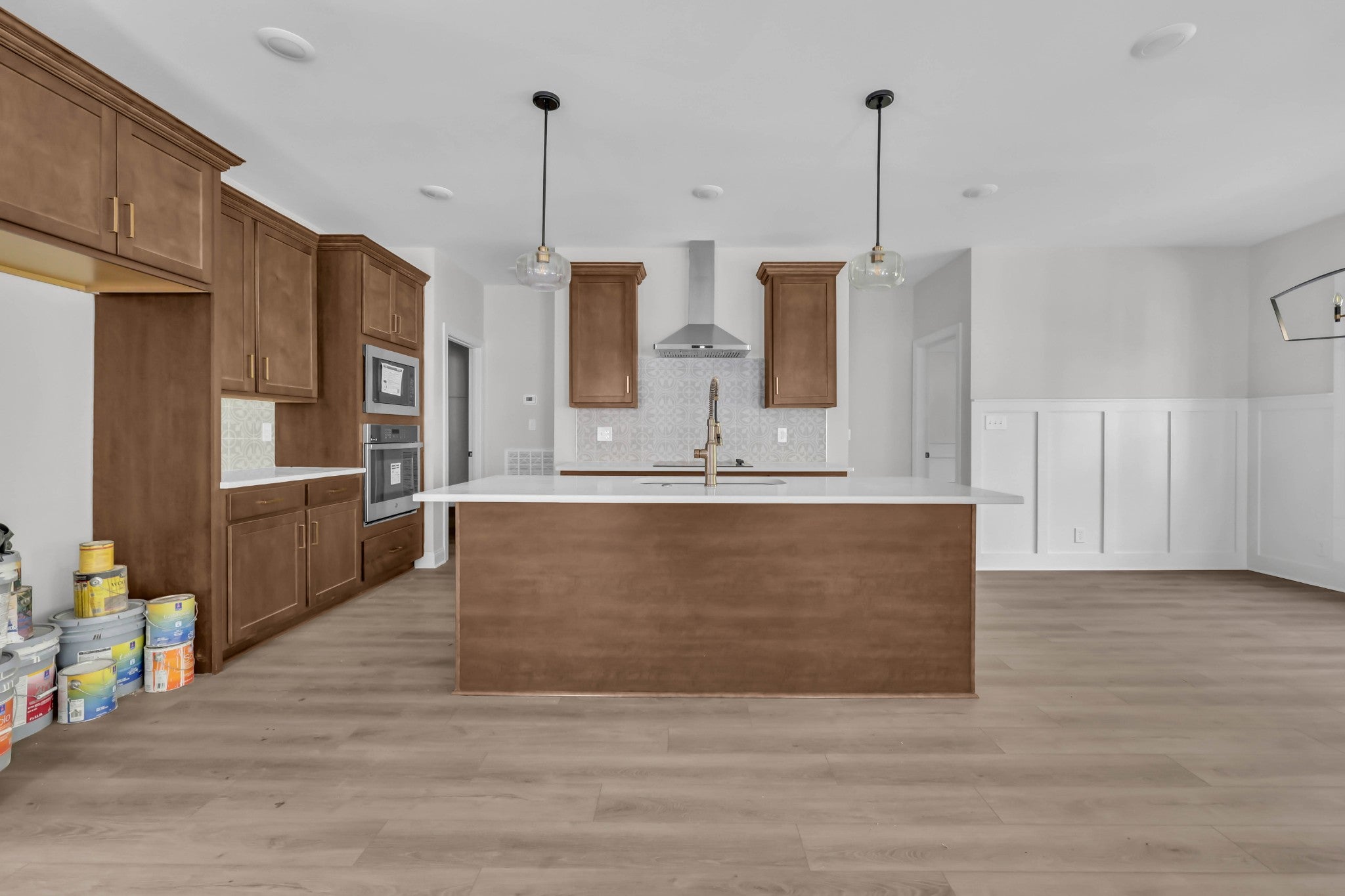212 Birnam Wood Trce