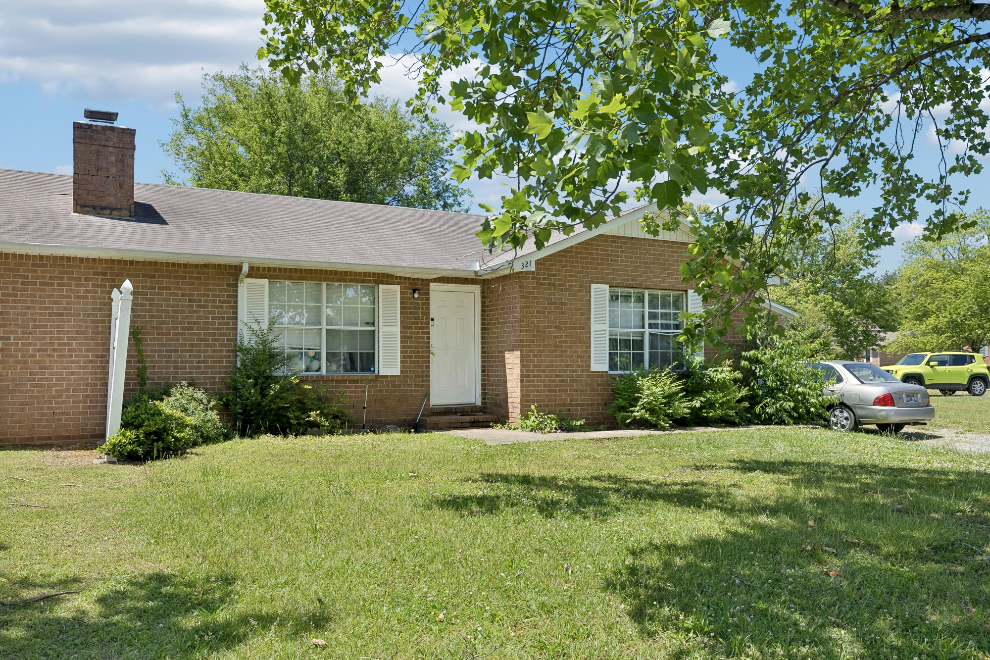 321 Lilly Ln