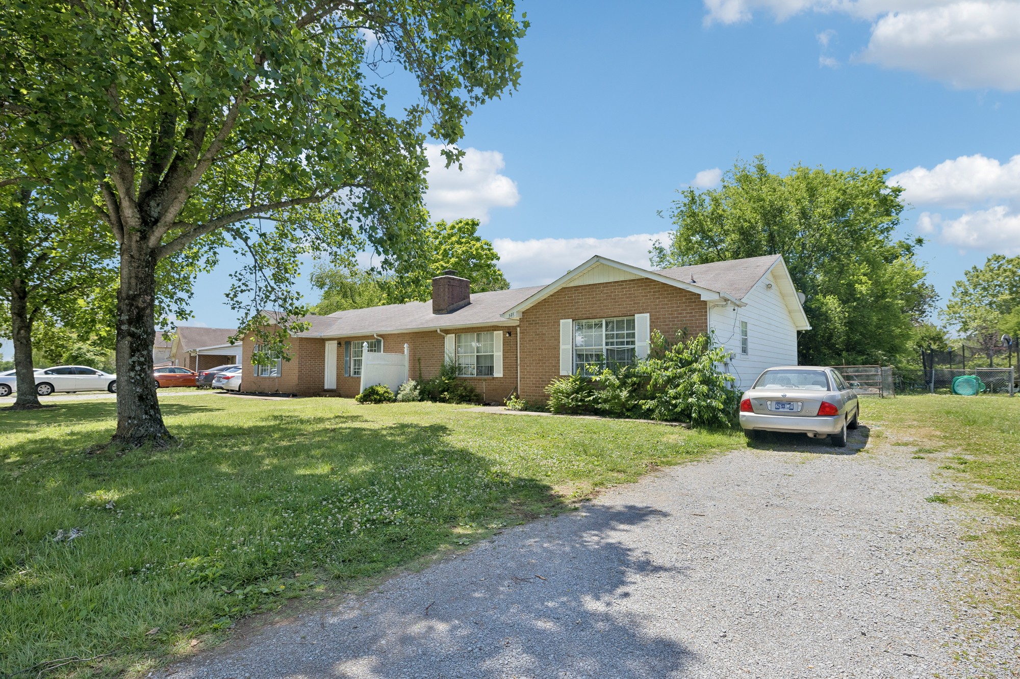 321 Lilly Ln