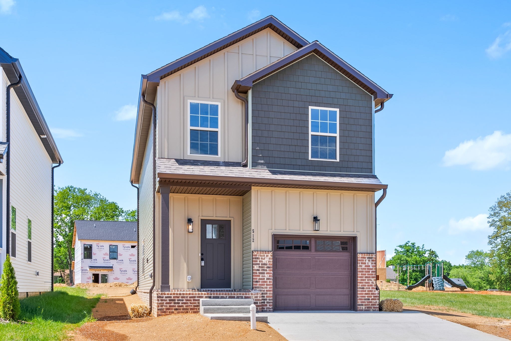 512 Charleston Cove Way
