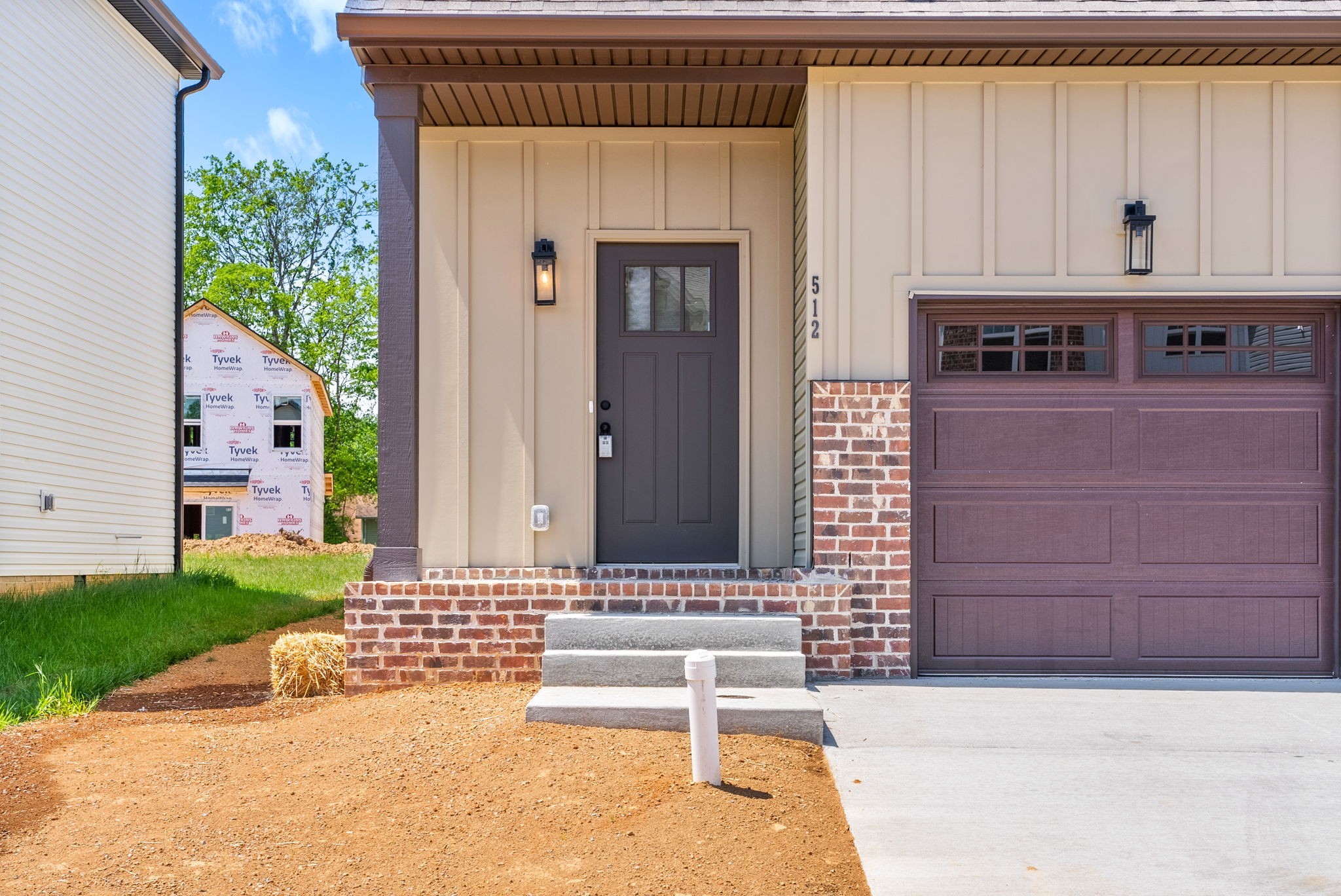 512 Charleston Cove Way