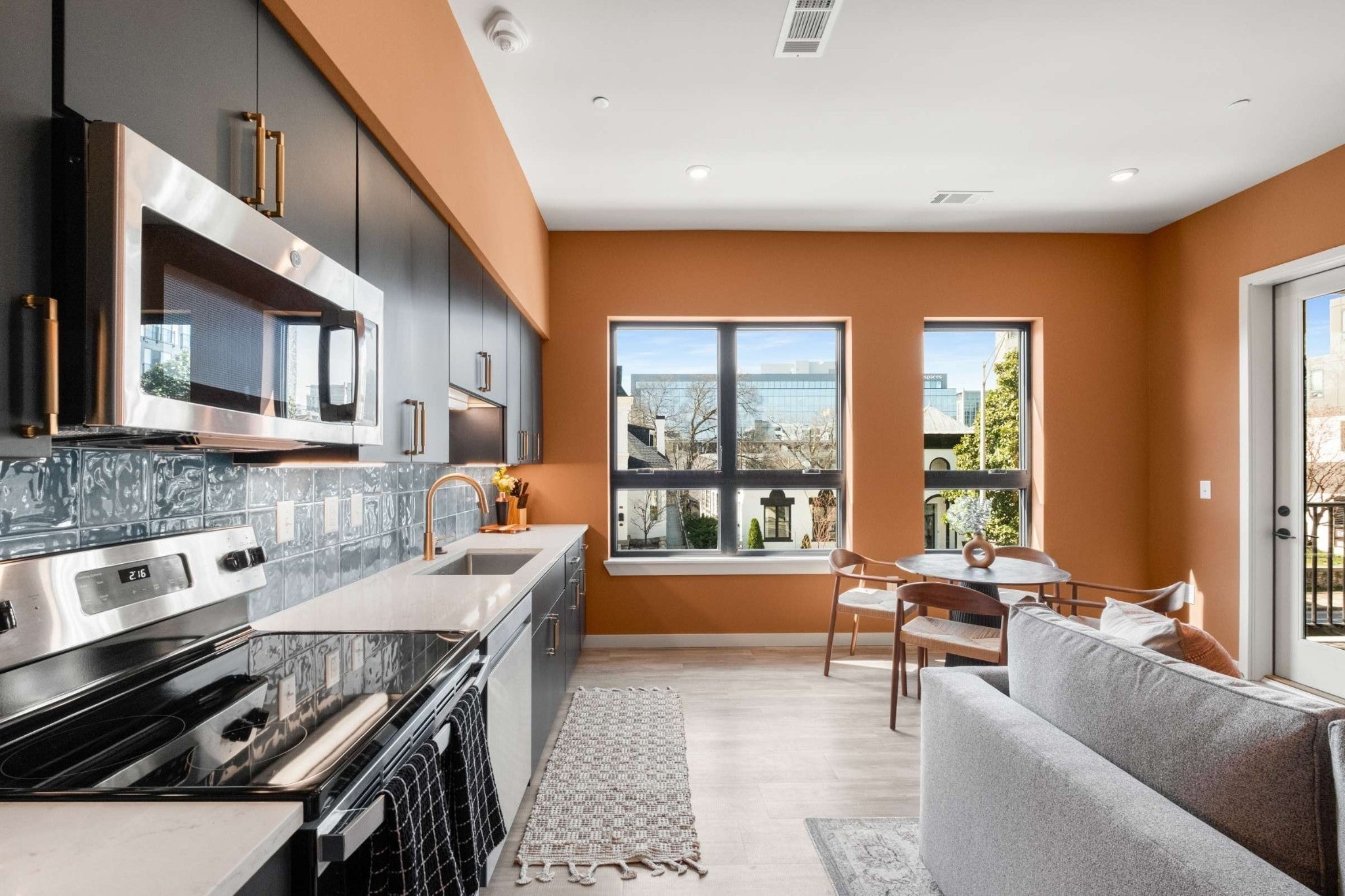 1014 16th Ave S 105B2