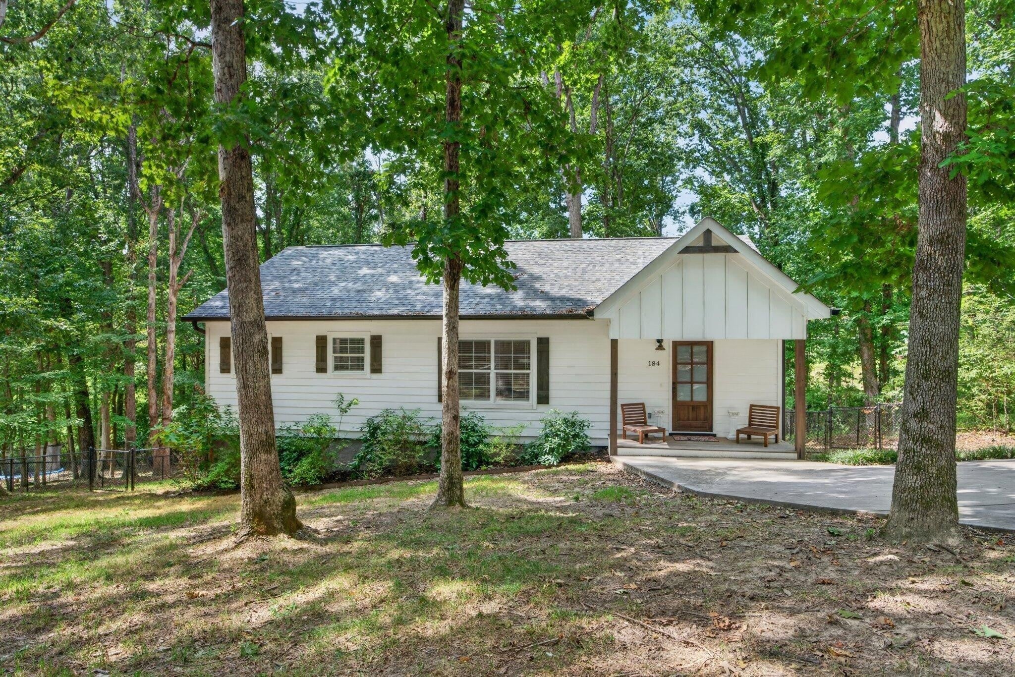 184 Middle Road