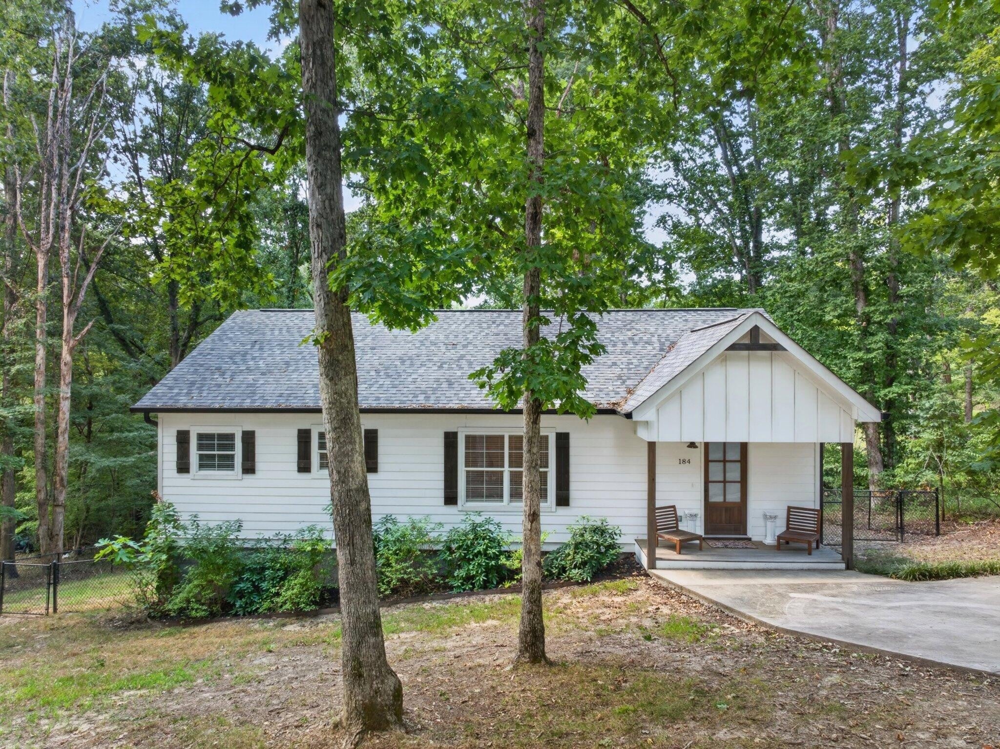 184 Middle Road