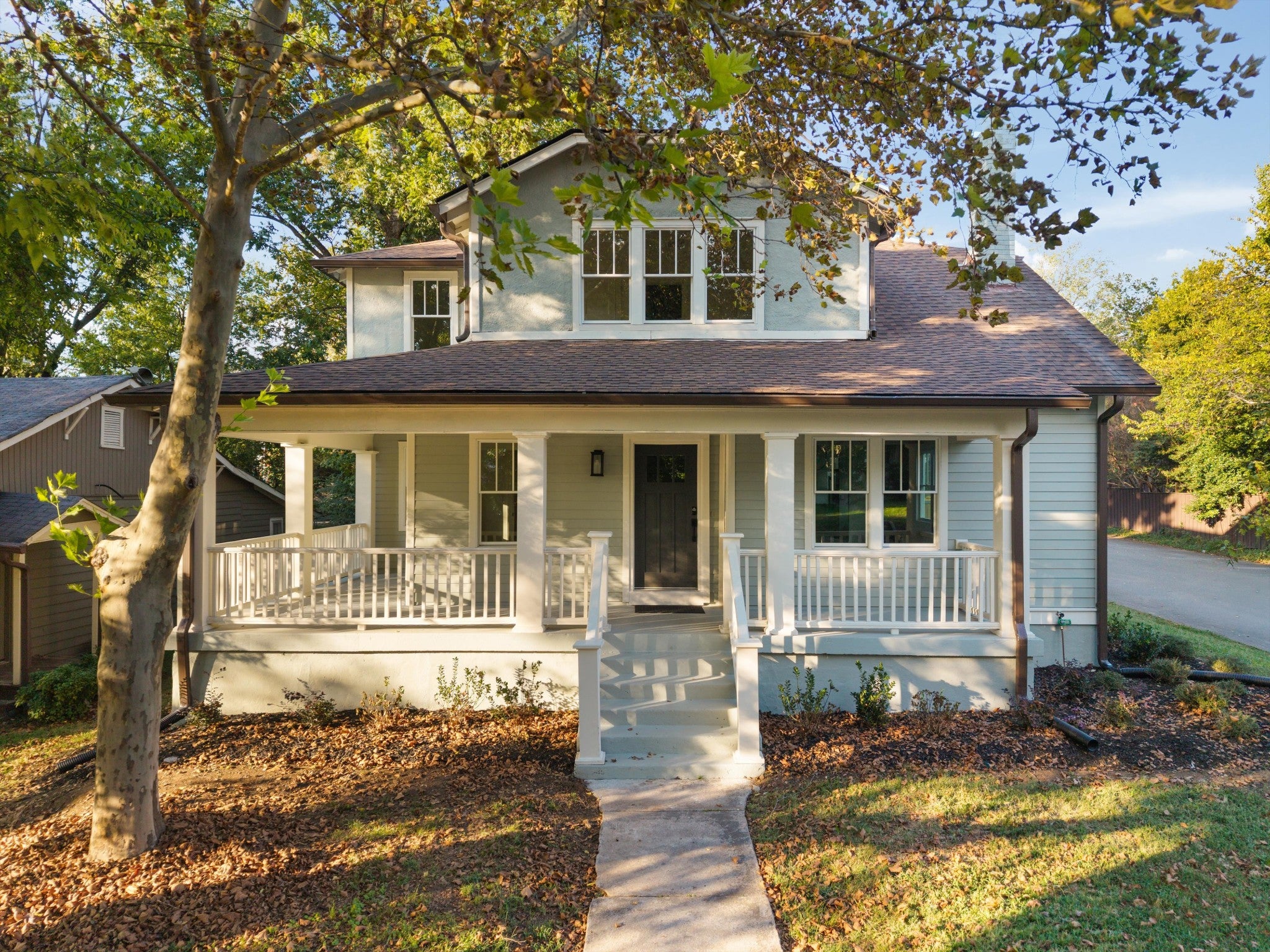 6-bed listing at 1121 Calvin Ave, Nashville
