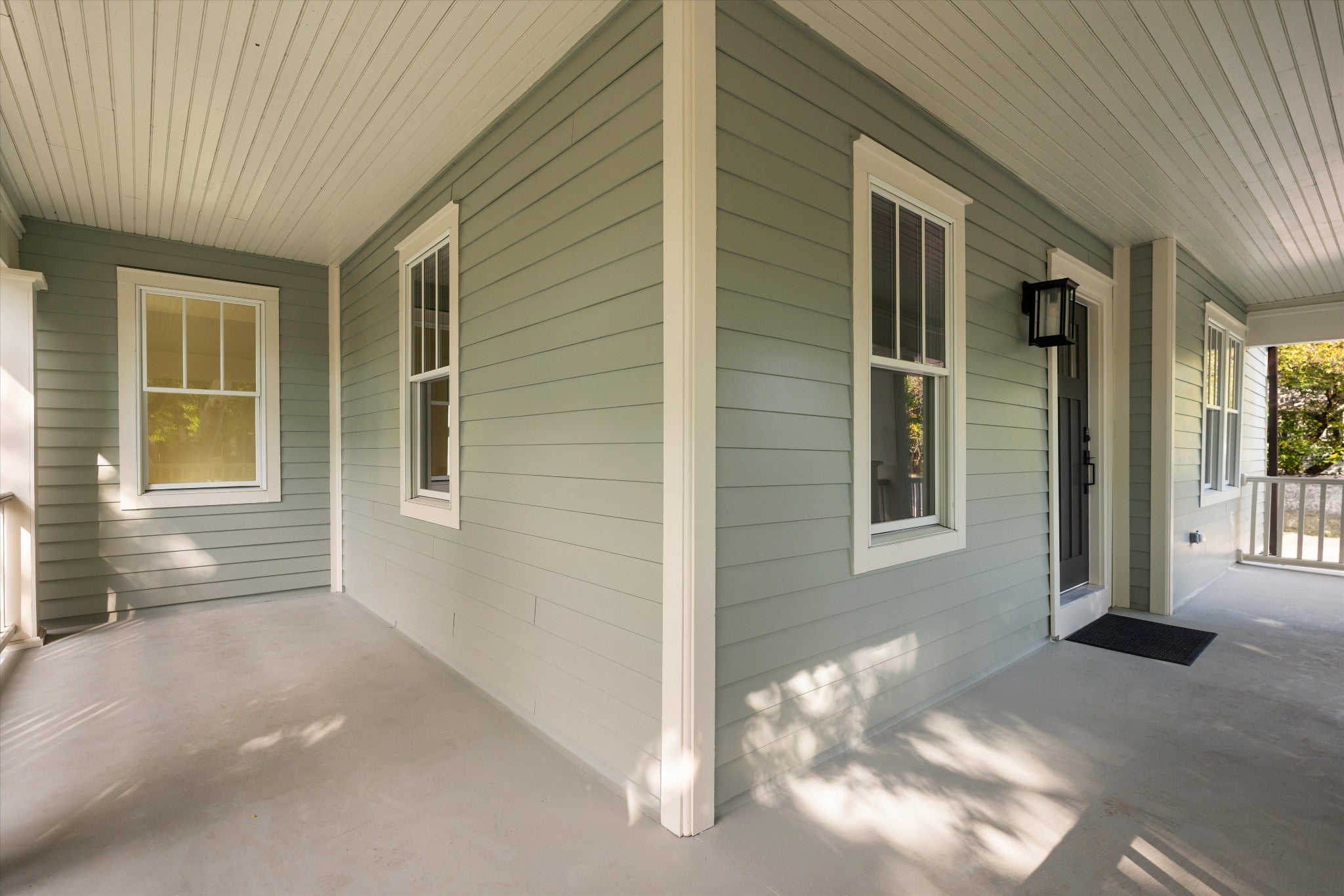 1121 Calvin Ave