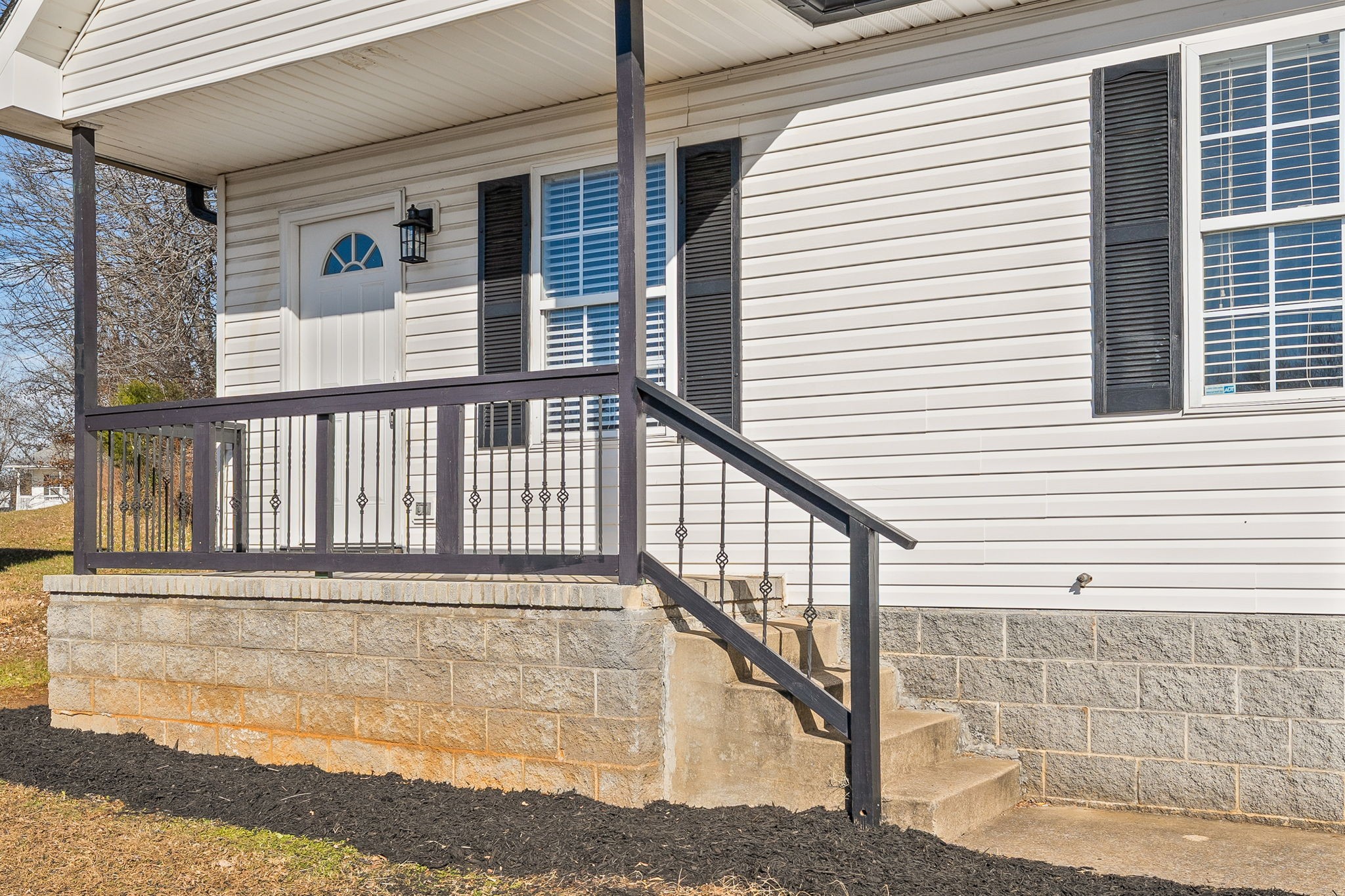 307 Lafayette Point Cir