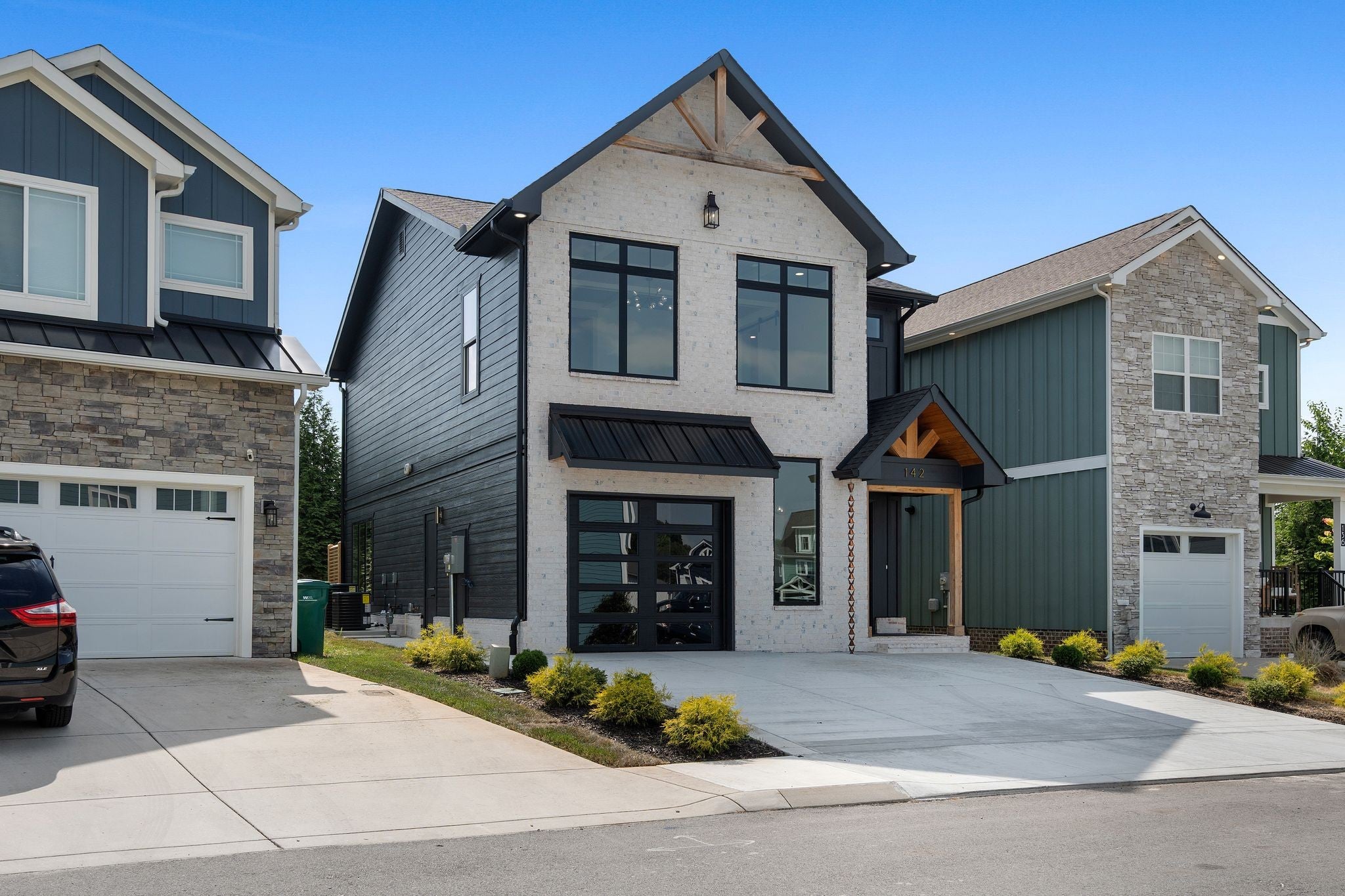 142 Barefoot Way