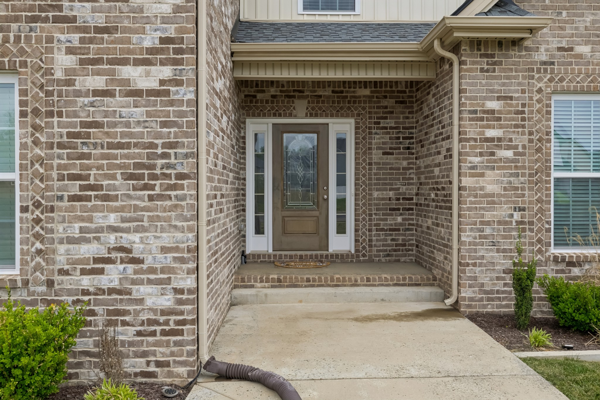 302 Dynamite Hill Dr