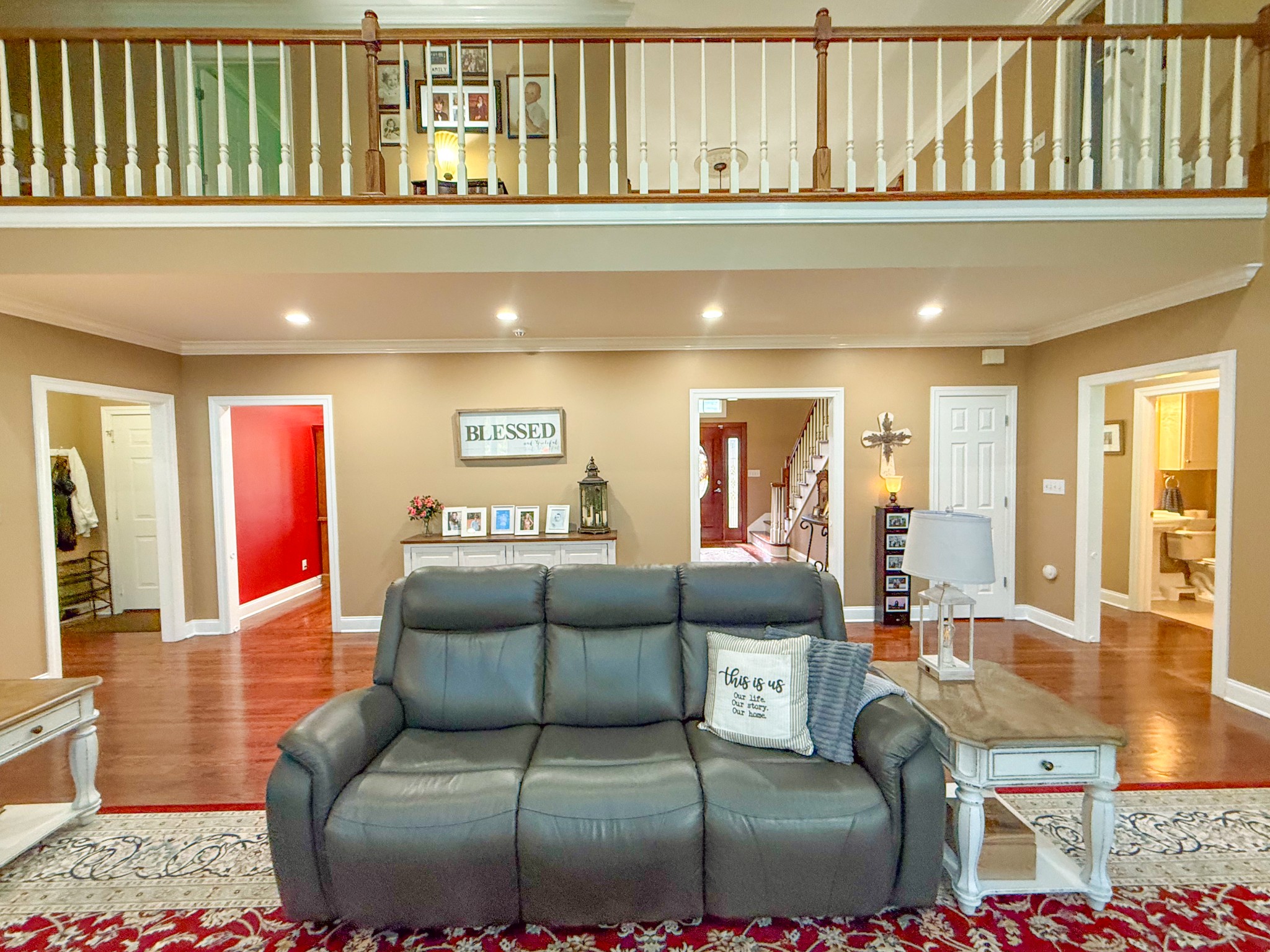 275 N Crescentview Rd