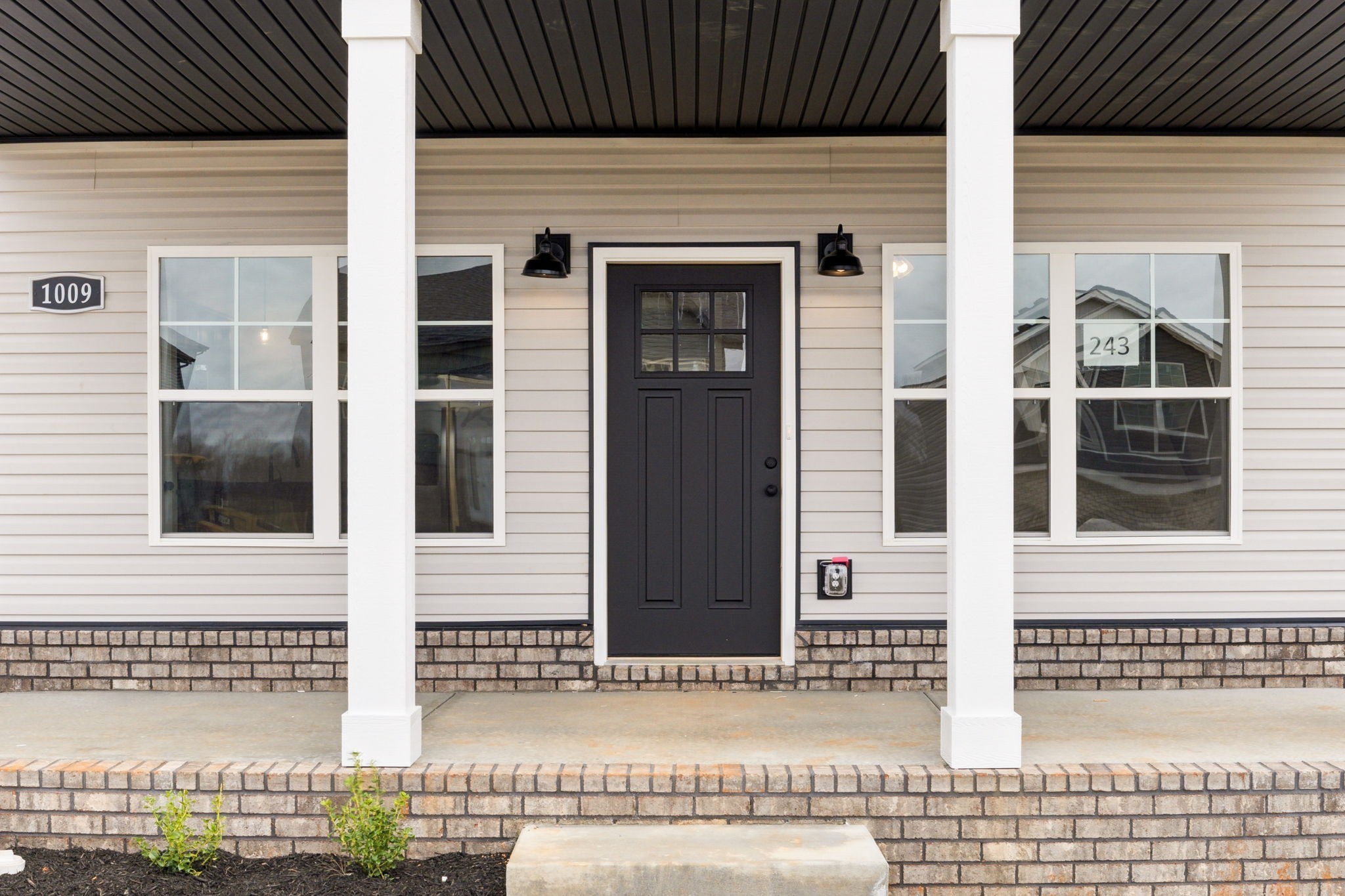 1009 Tufnel Dr