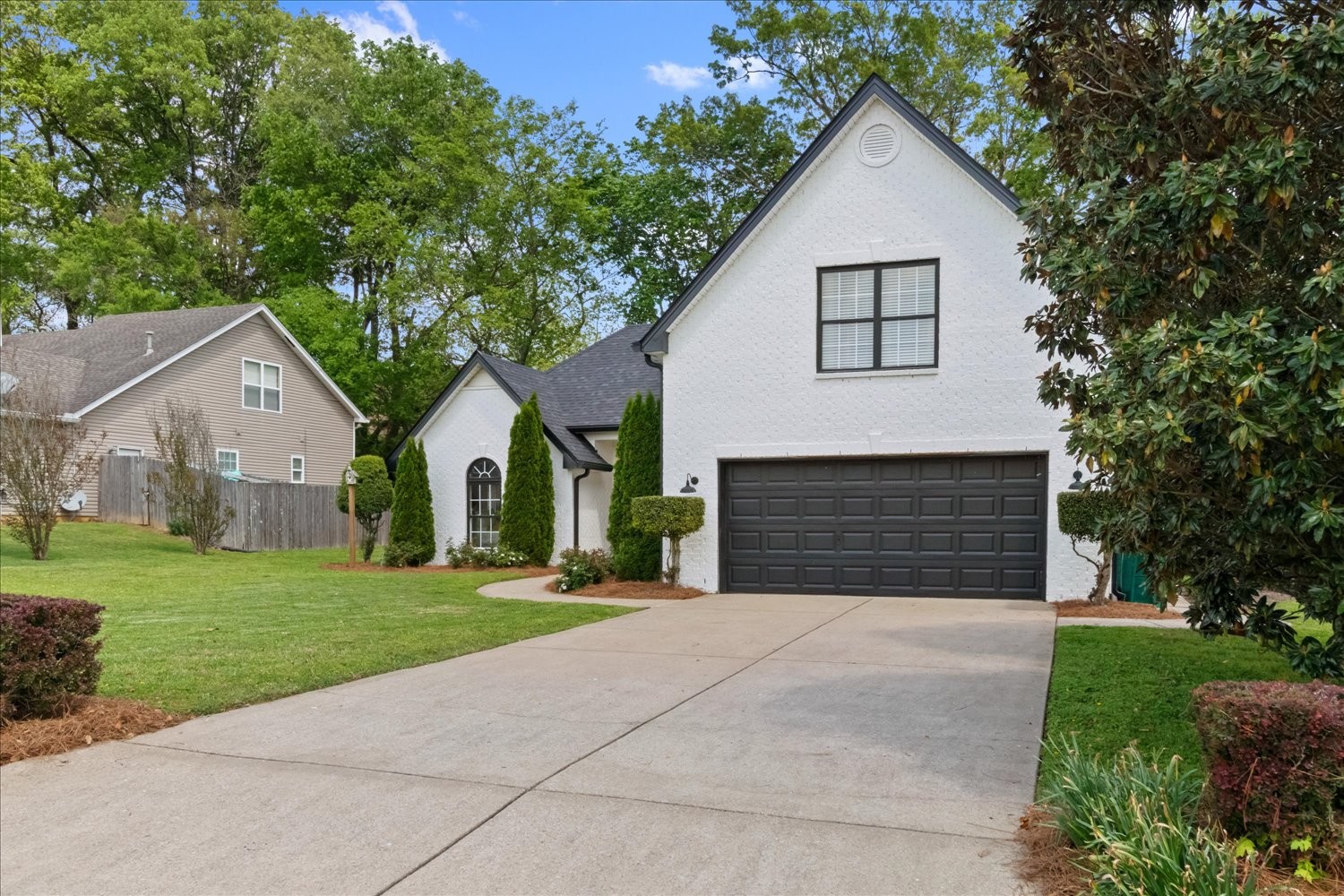 3715 Ivanora Dr