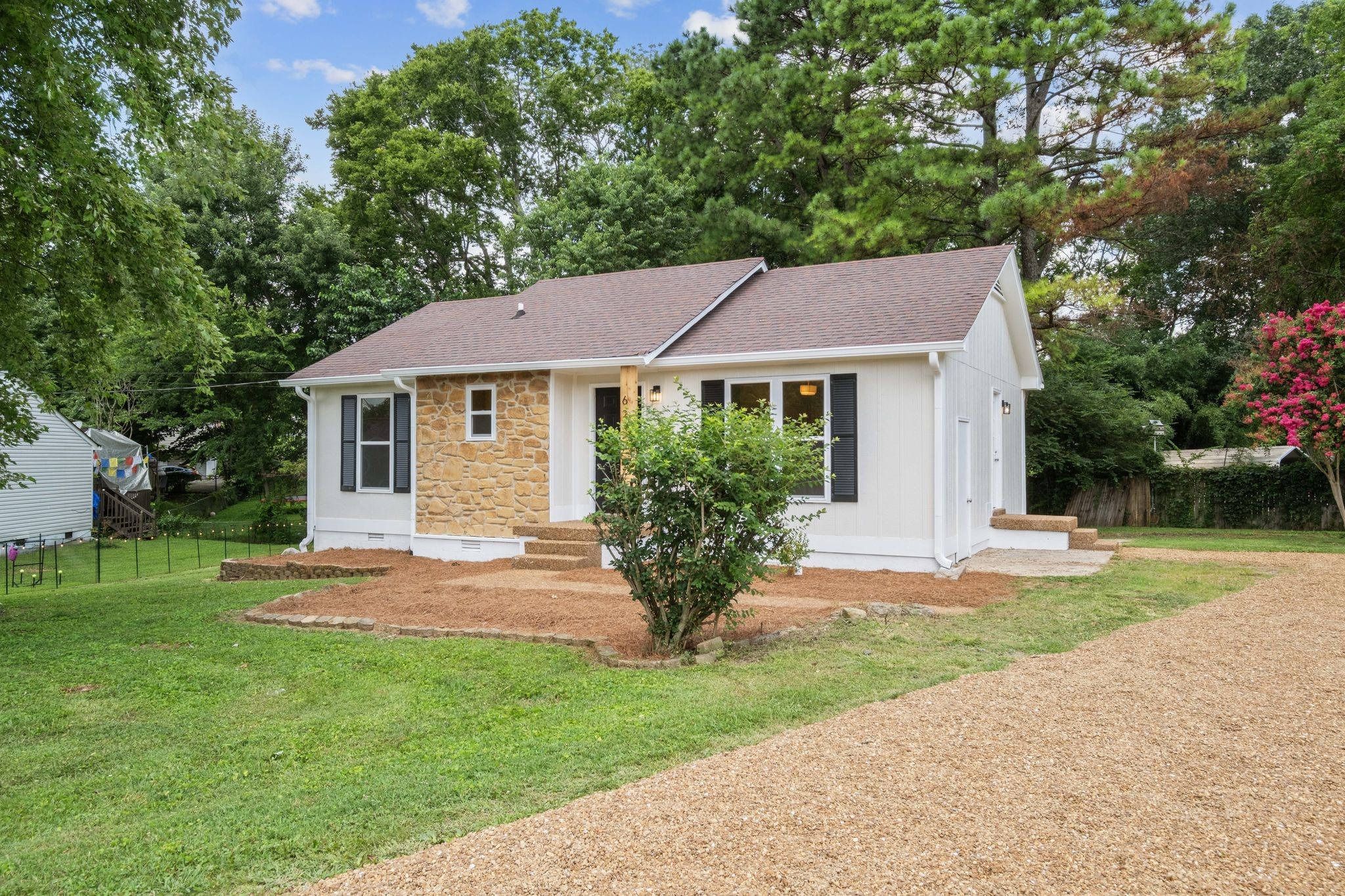 623 Meadowview Ct
