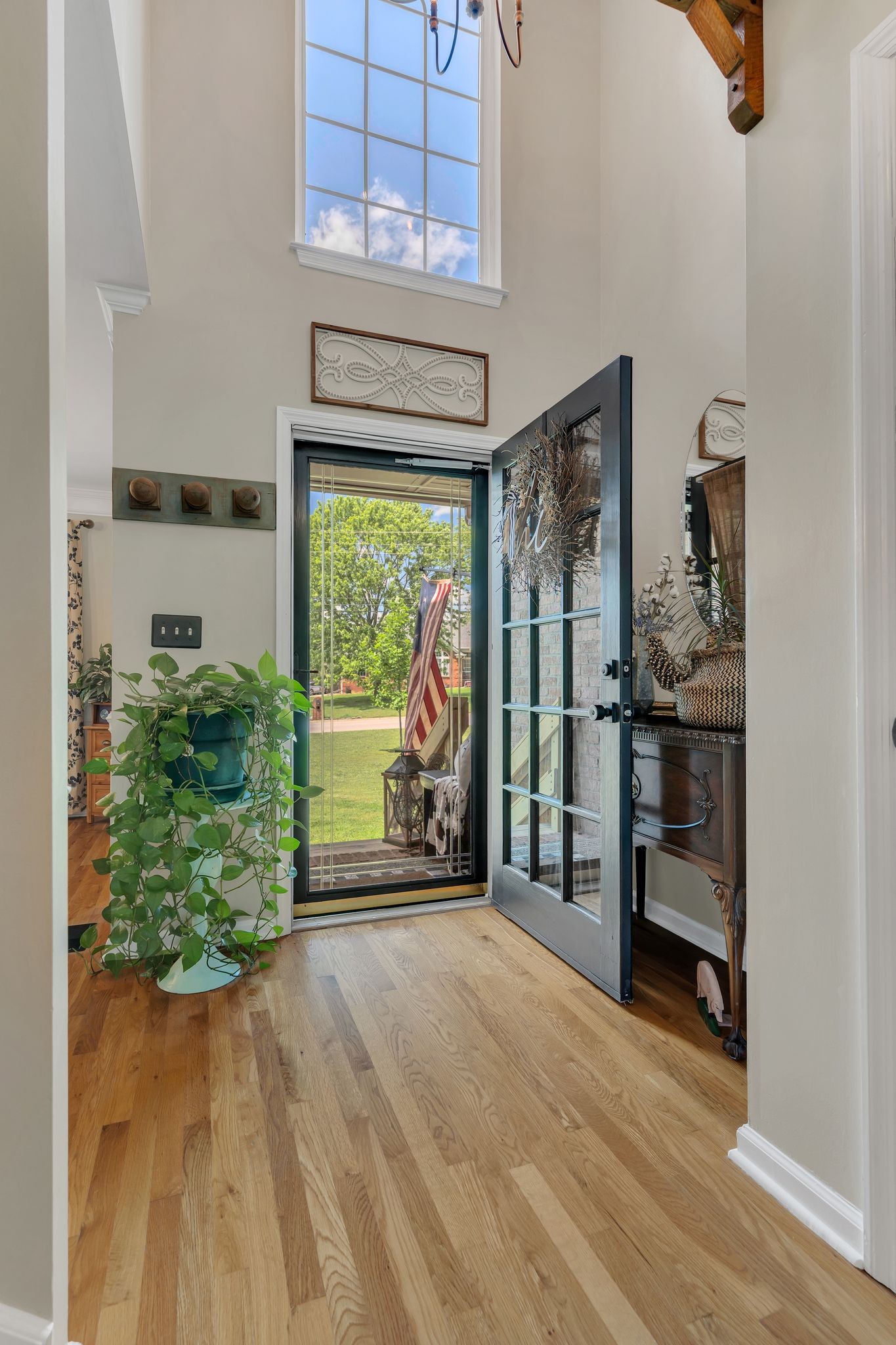213 Hickory Trl