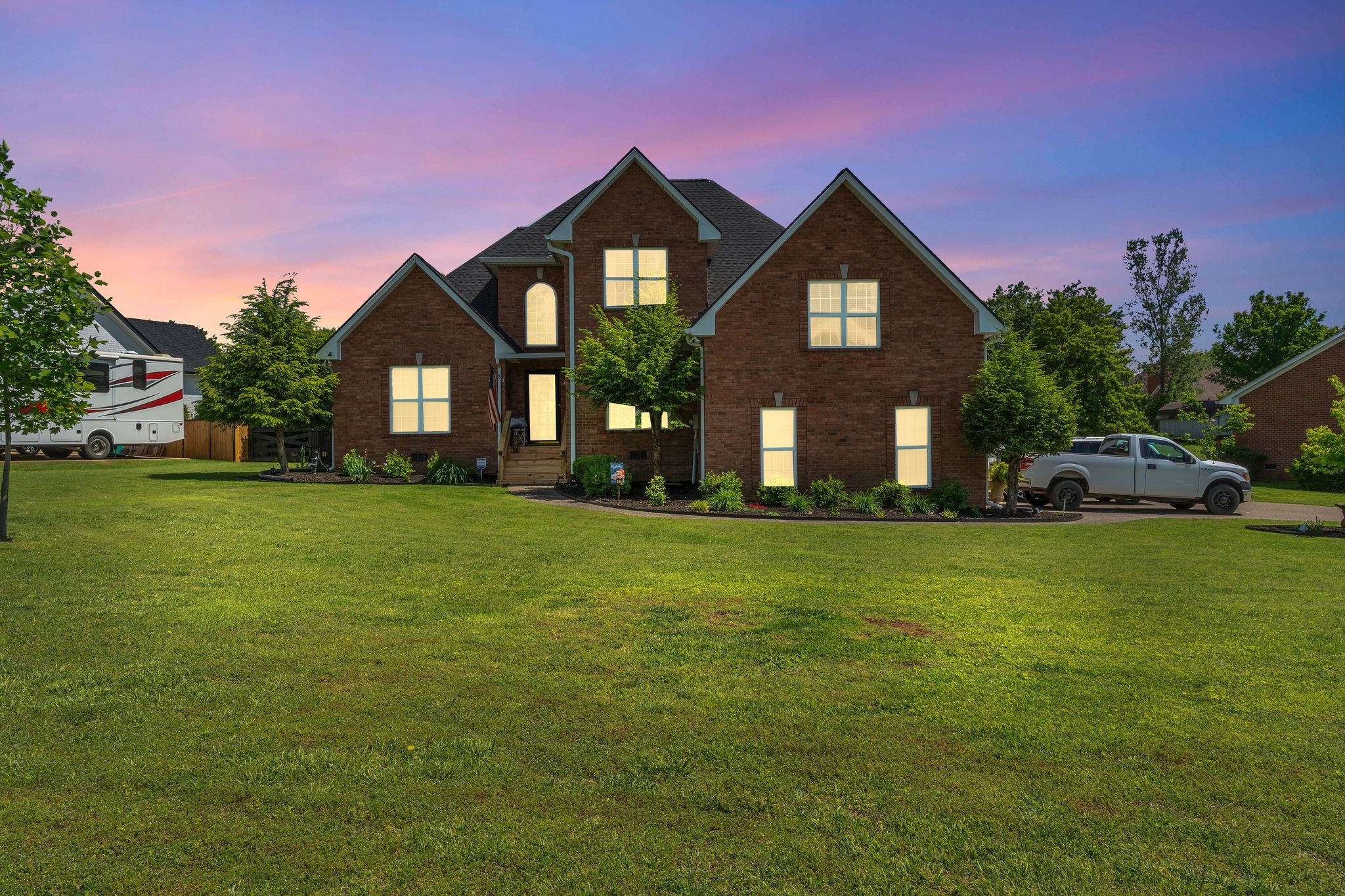 213 Hickory Trl