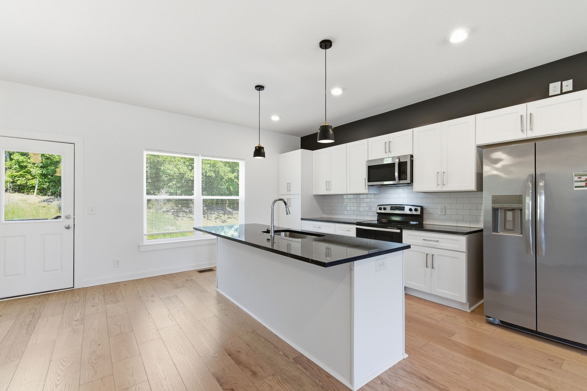 1125 Alcove Way