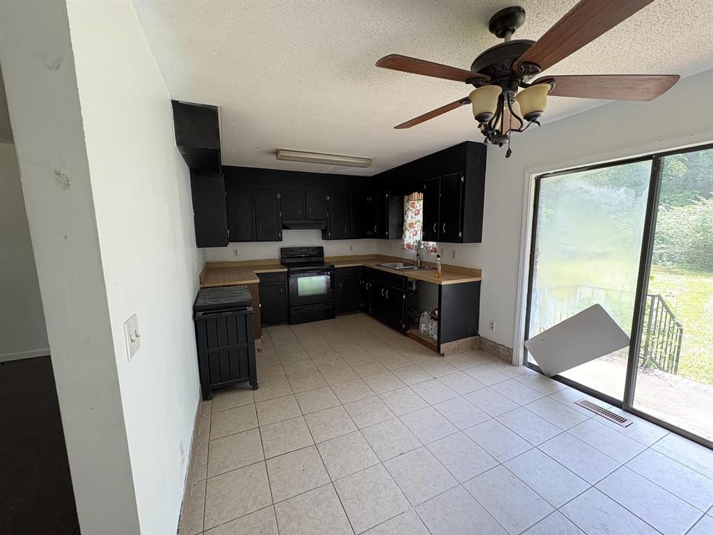 265 Garey Loop 11