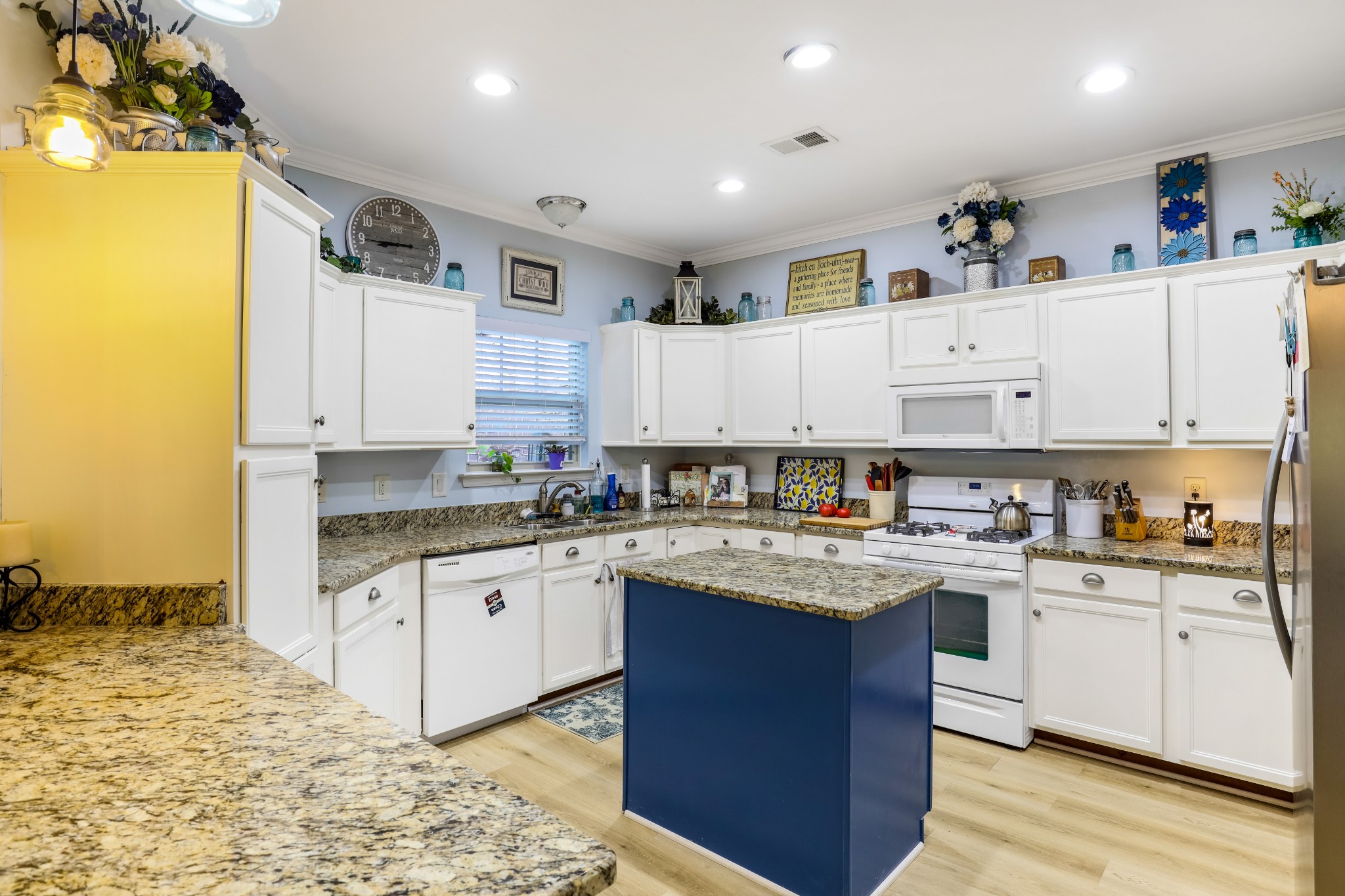 100 Placid Grove Ln 705