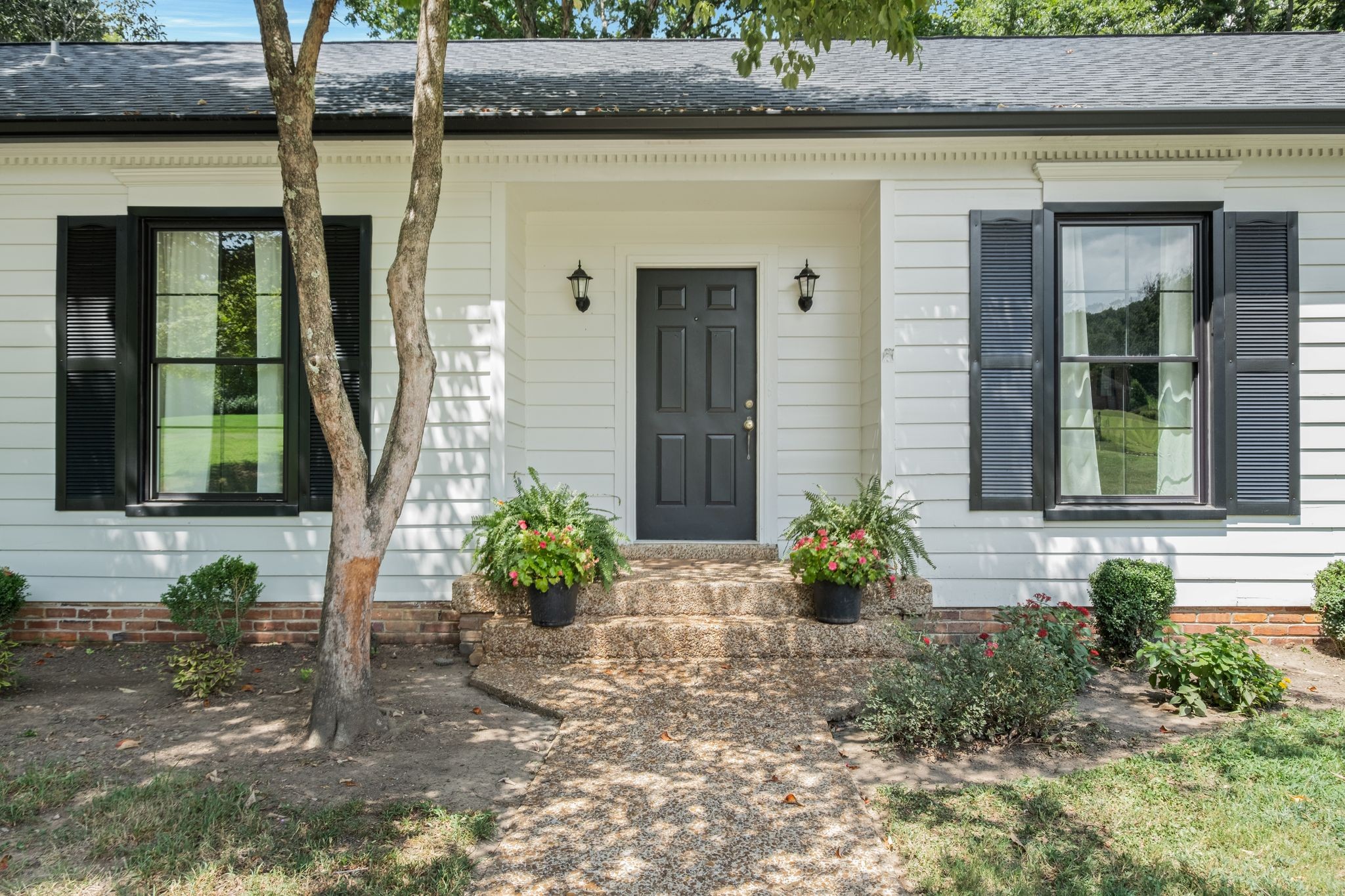 6355 Panorama Dr