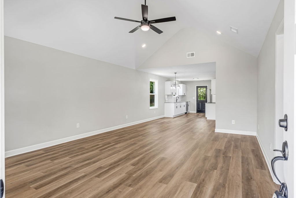 128 W Morningside Dr