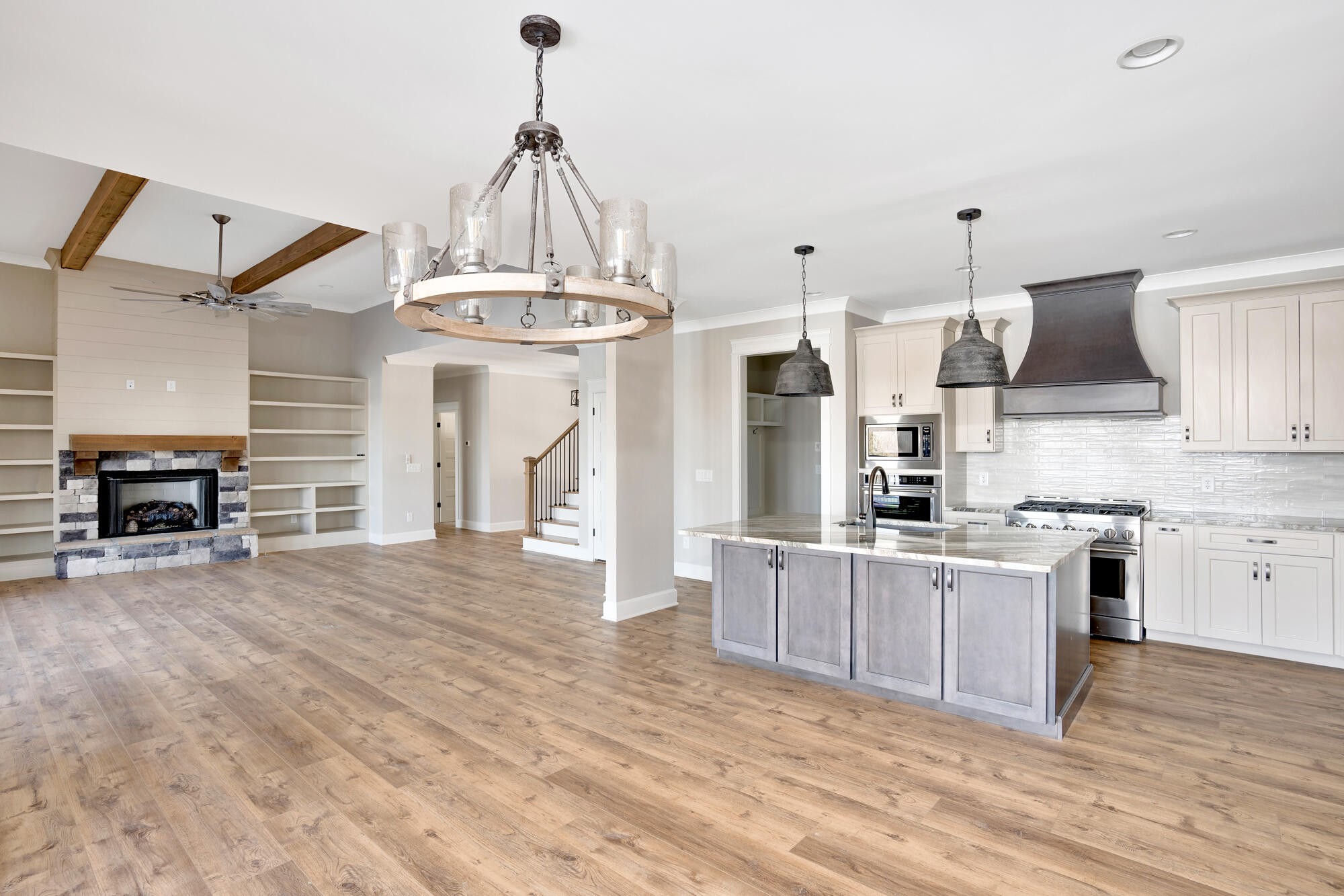 140 Edgewater Way Way