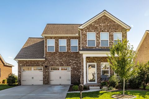 1019 Westgate Dr Gallatin TN 37066