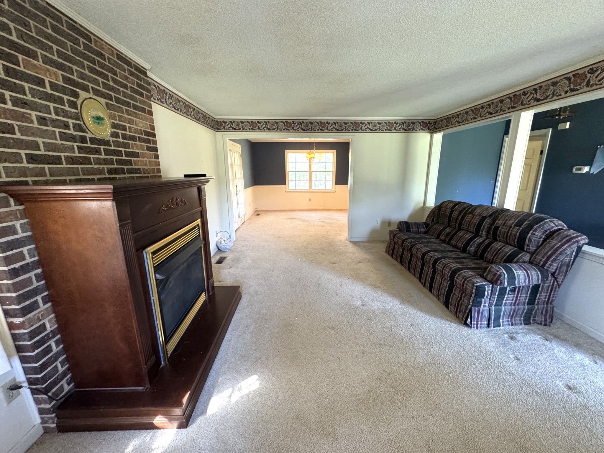110 Autumn Ln